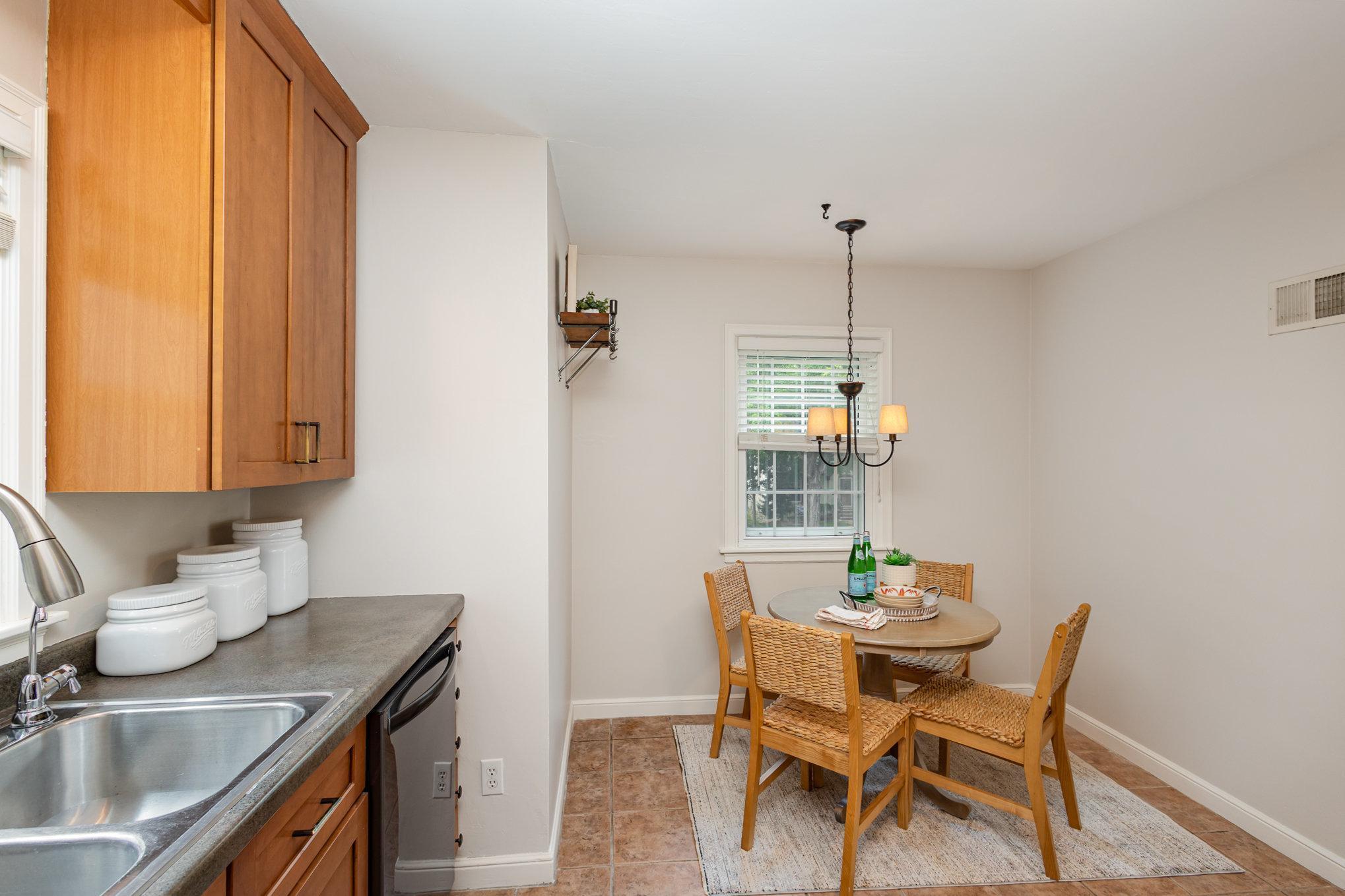 5155 Elliot Avenue Property Photo 8