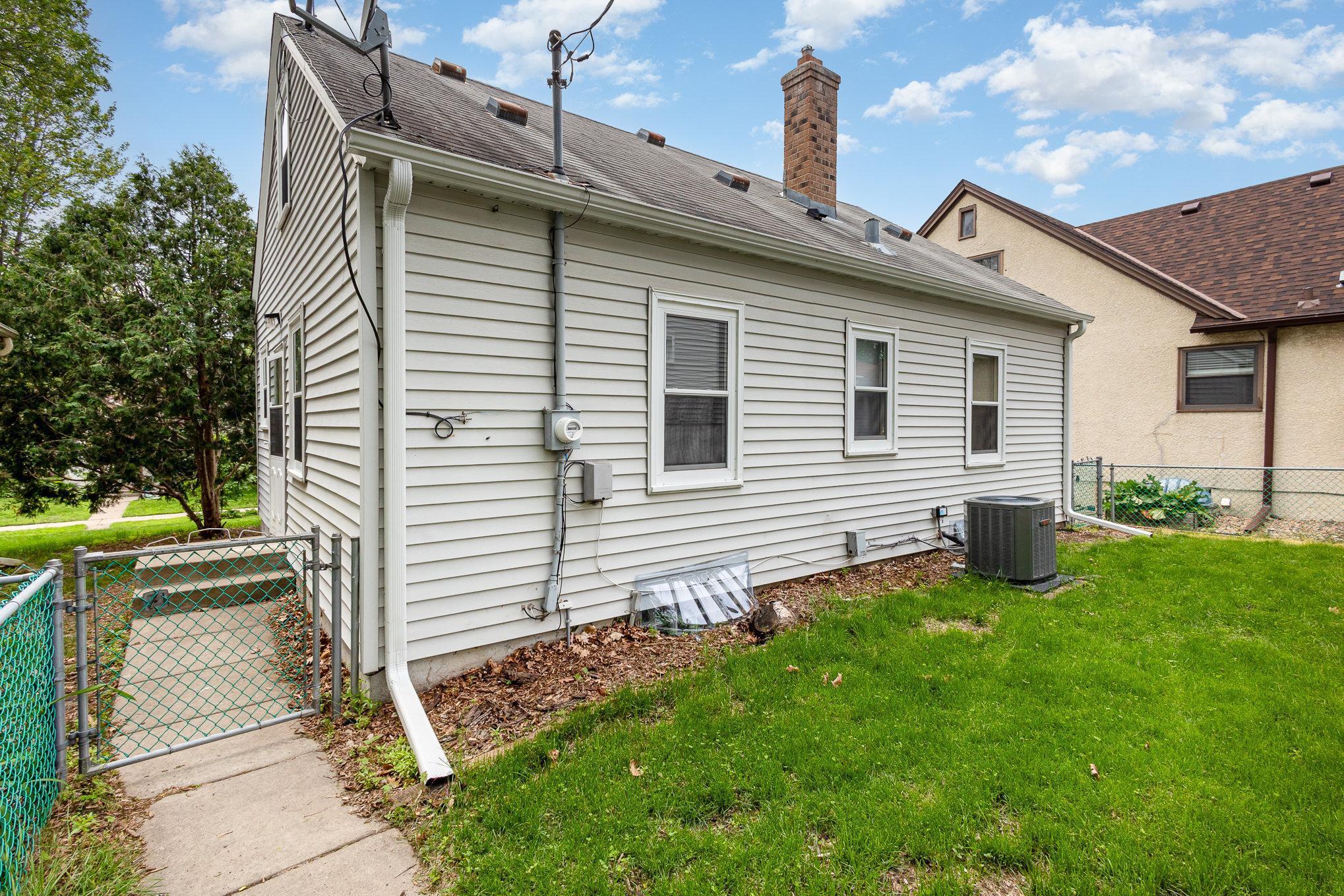 5155 Elliot Avenue Property Photo 24