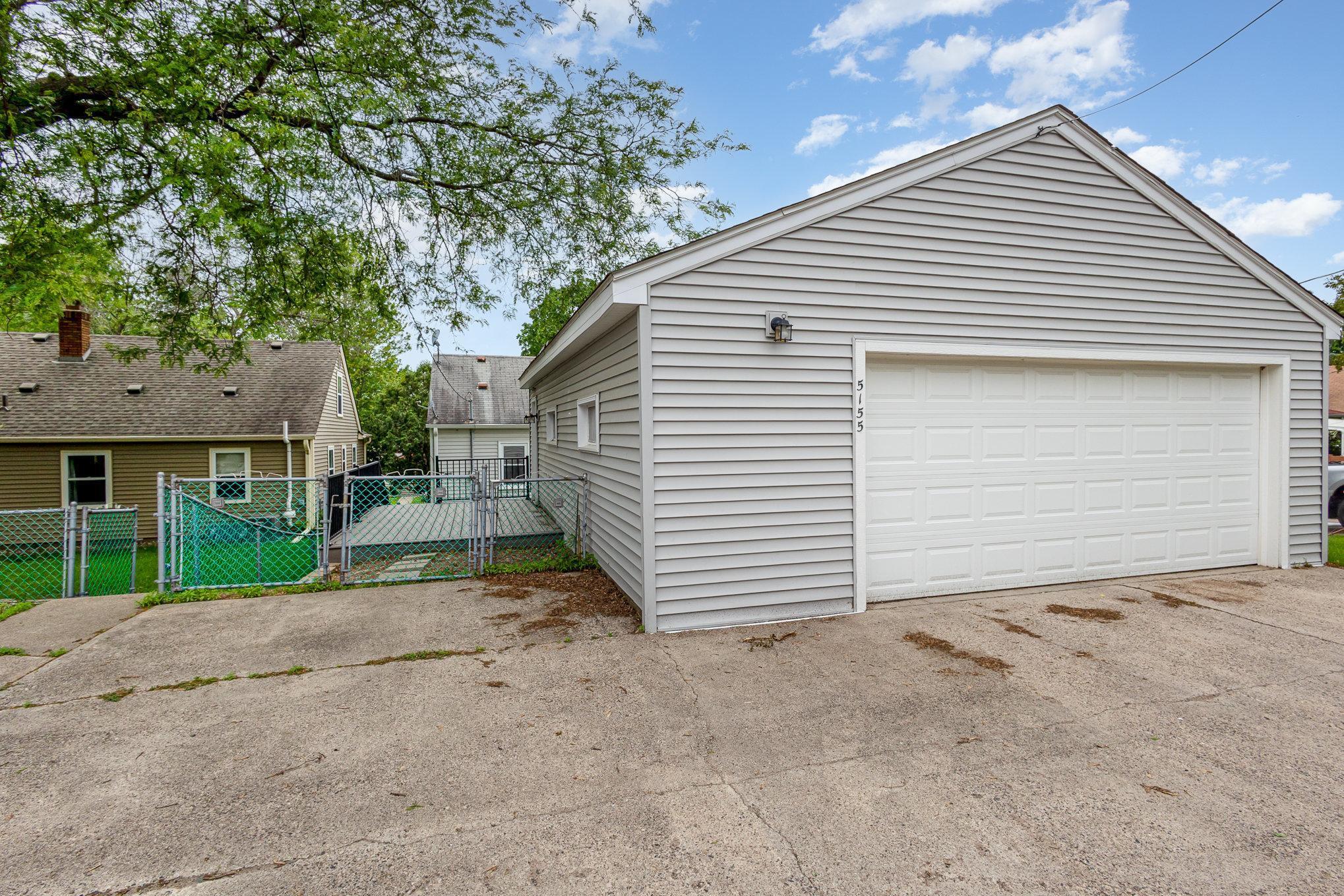 5155 Elliot Avenue Property Photo 25