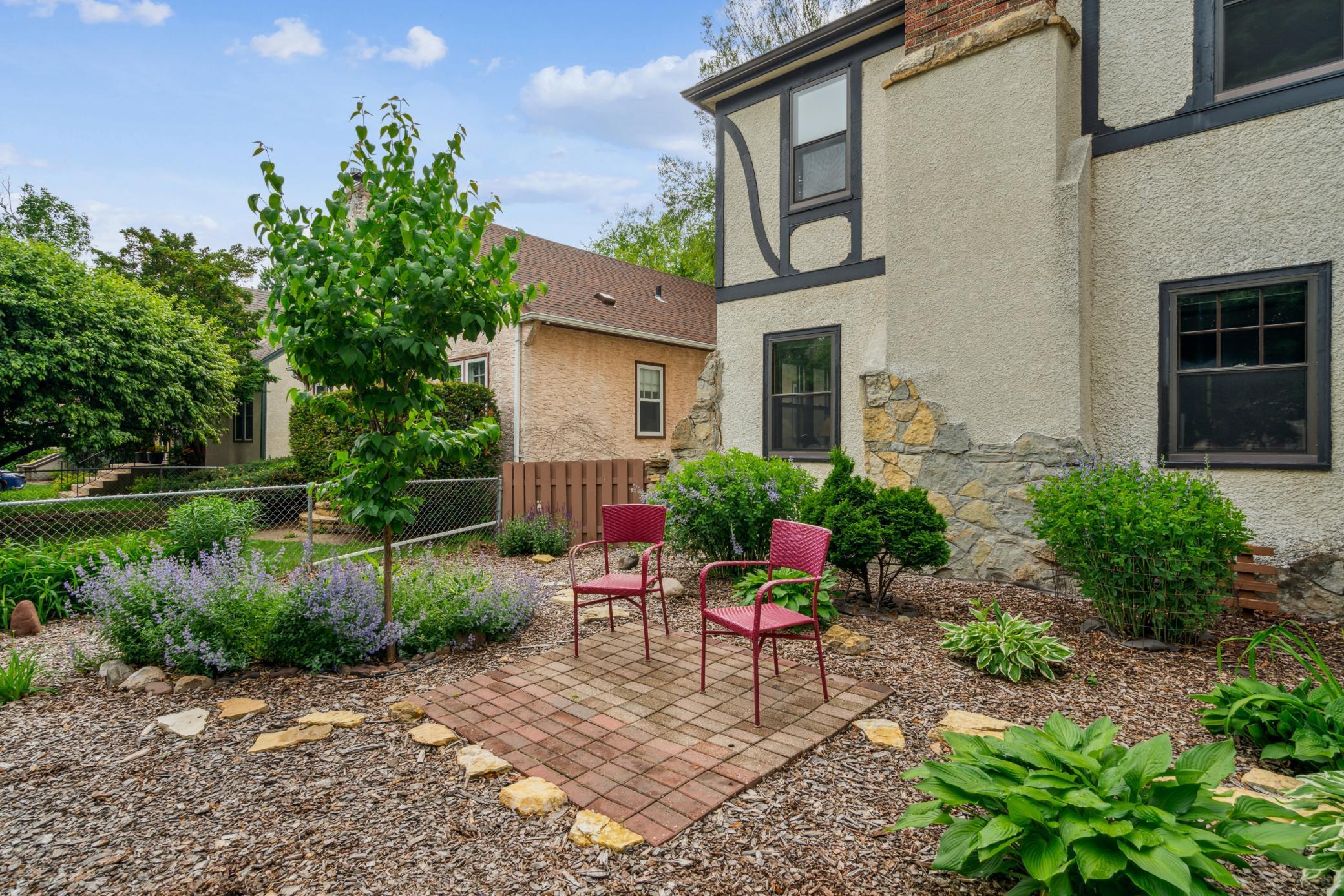 4832 Park Avenue Property Photo 4