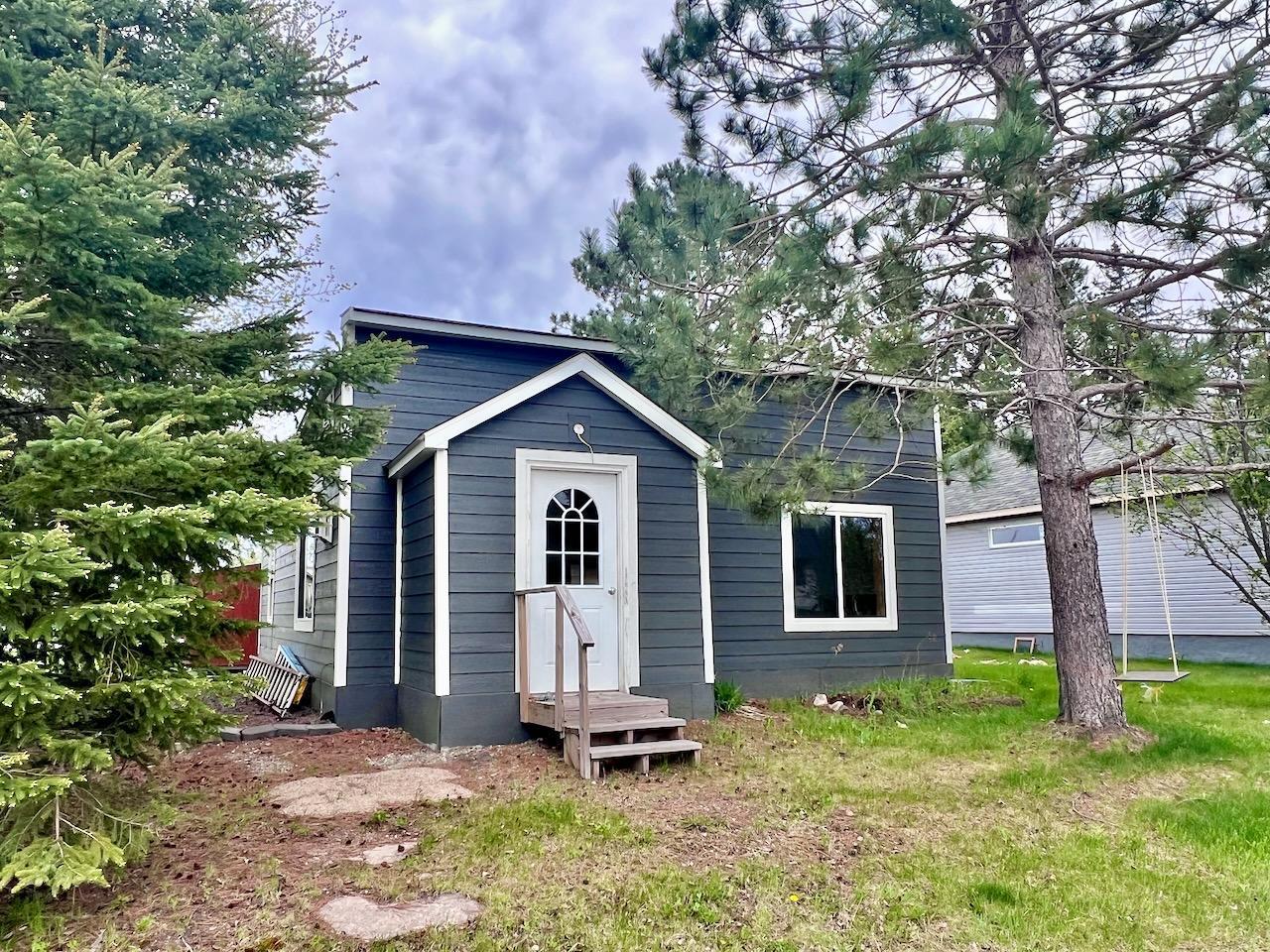 16 1st Street Sw Property Photo 1