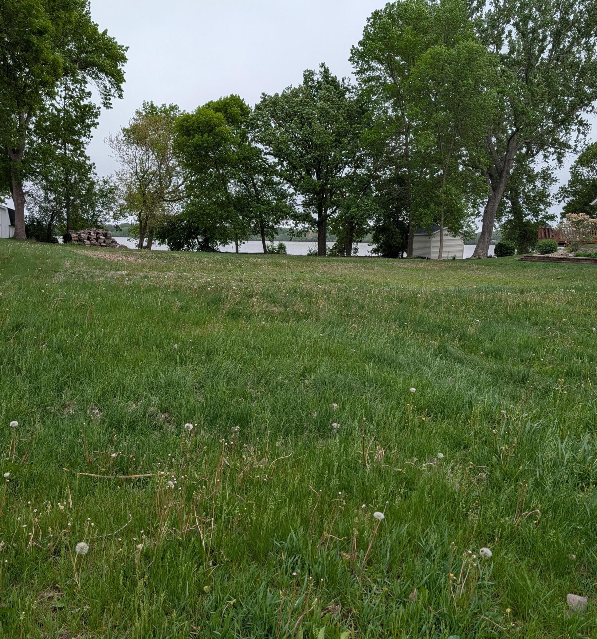 2101 Country Club Drive Ne Property Photo 2