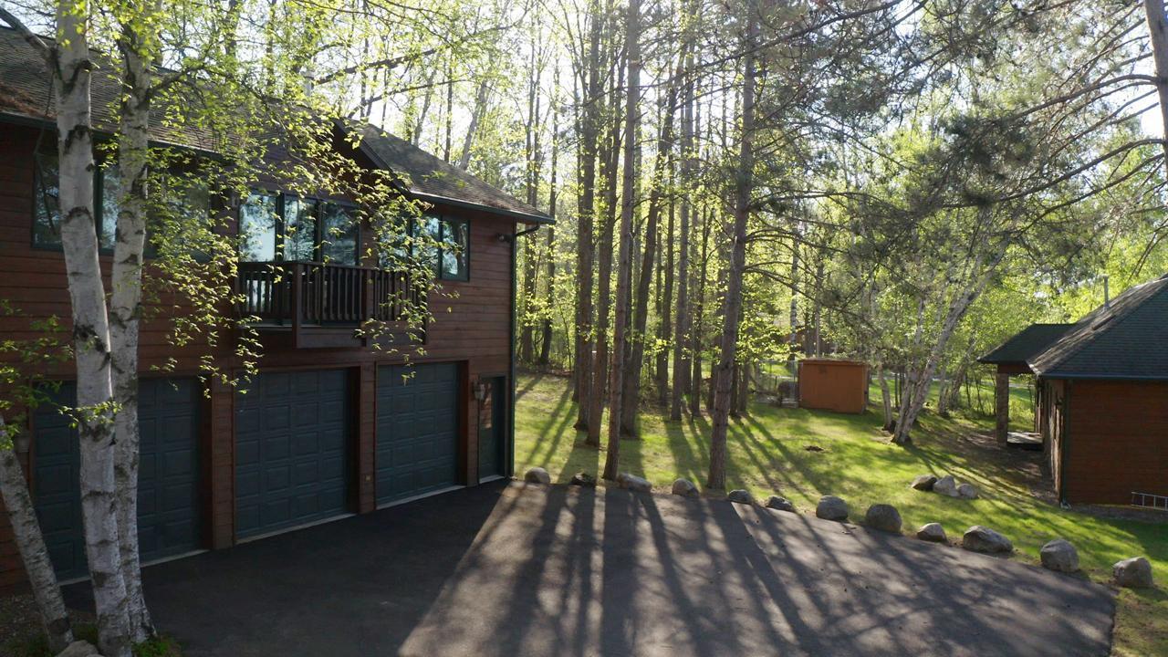 1880 Everett Road S Property Photo 28