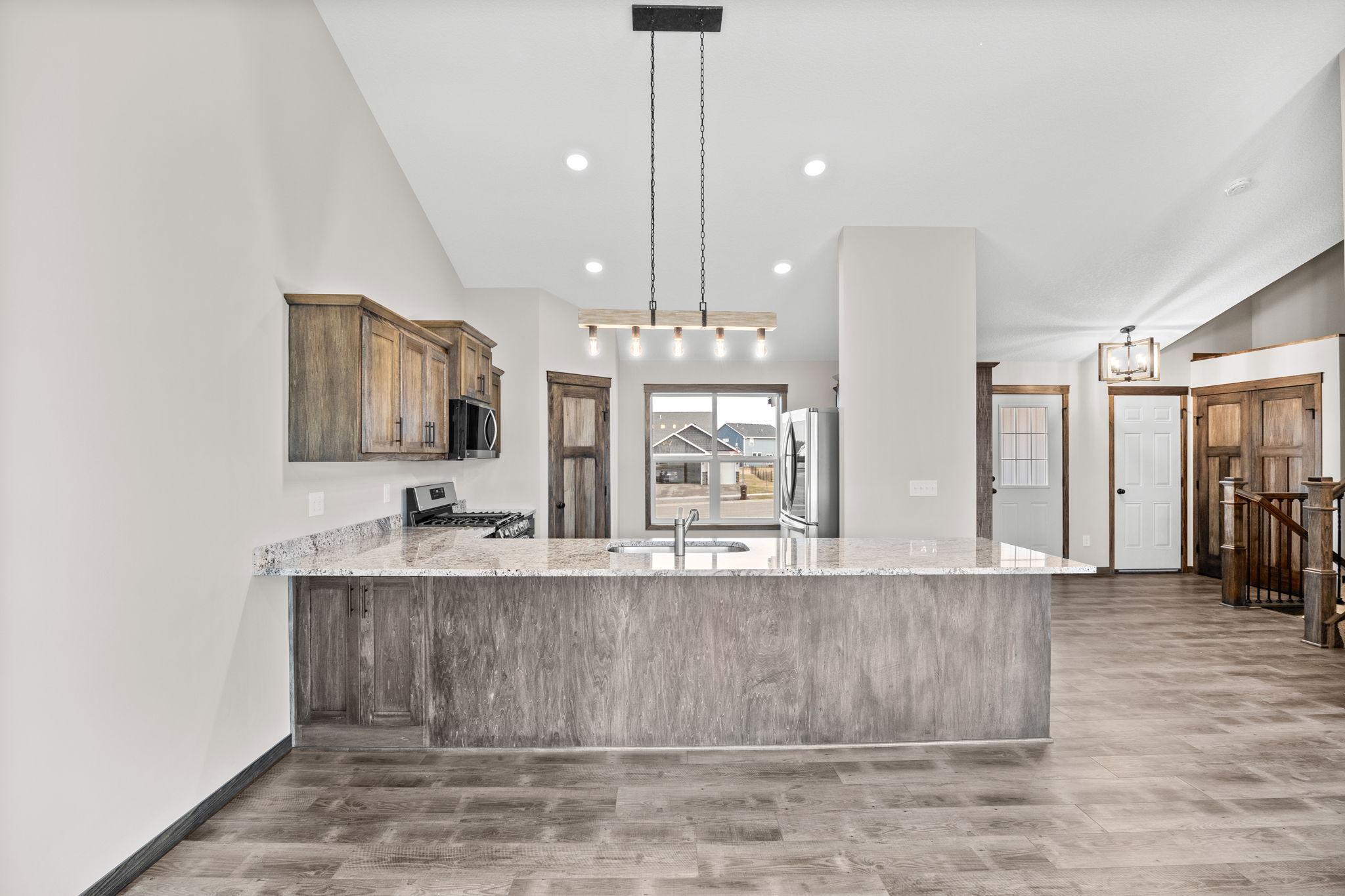 872 Watertown Avenue Property Photo 3