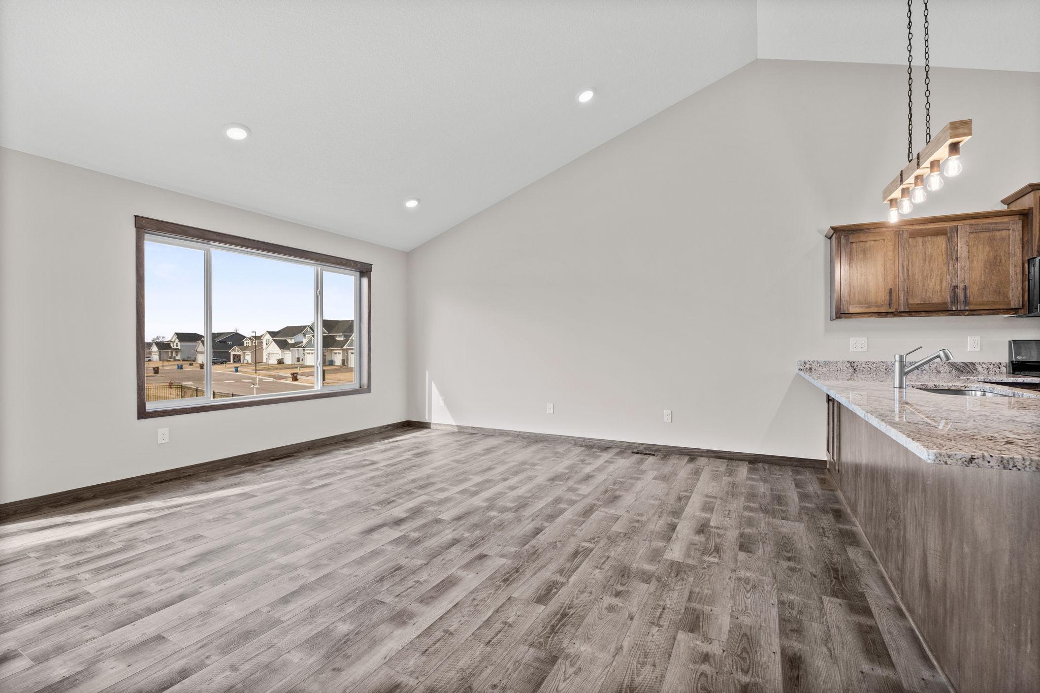 872 Watertown Avenue Property Photo 5