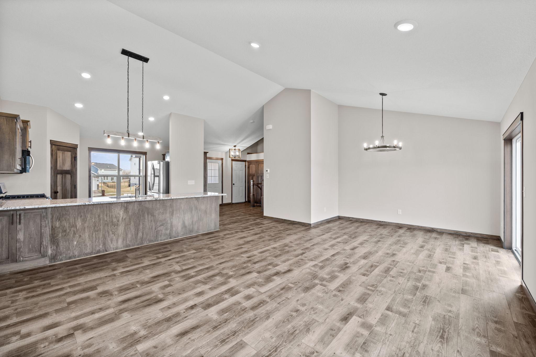 872 Watertown Avenue Property Photo 7