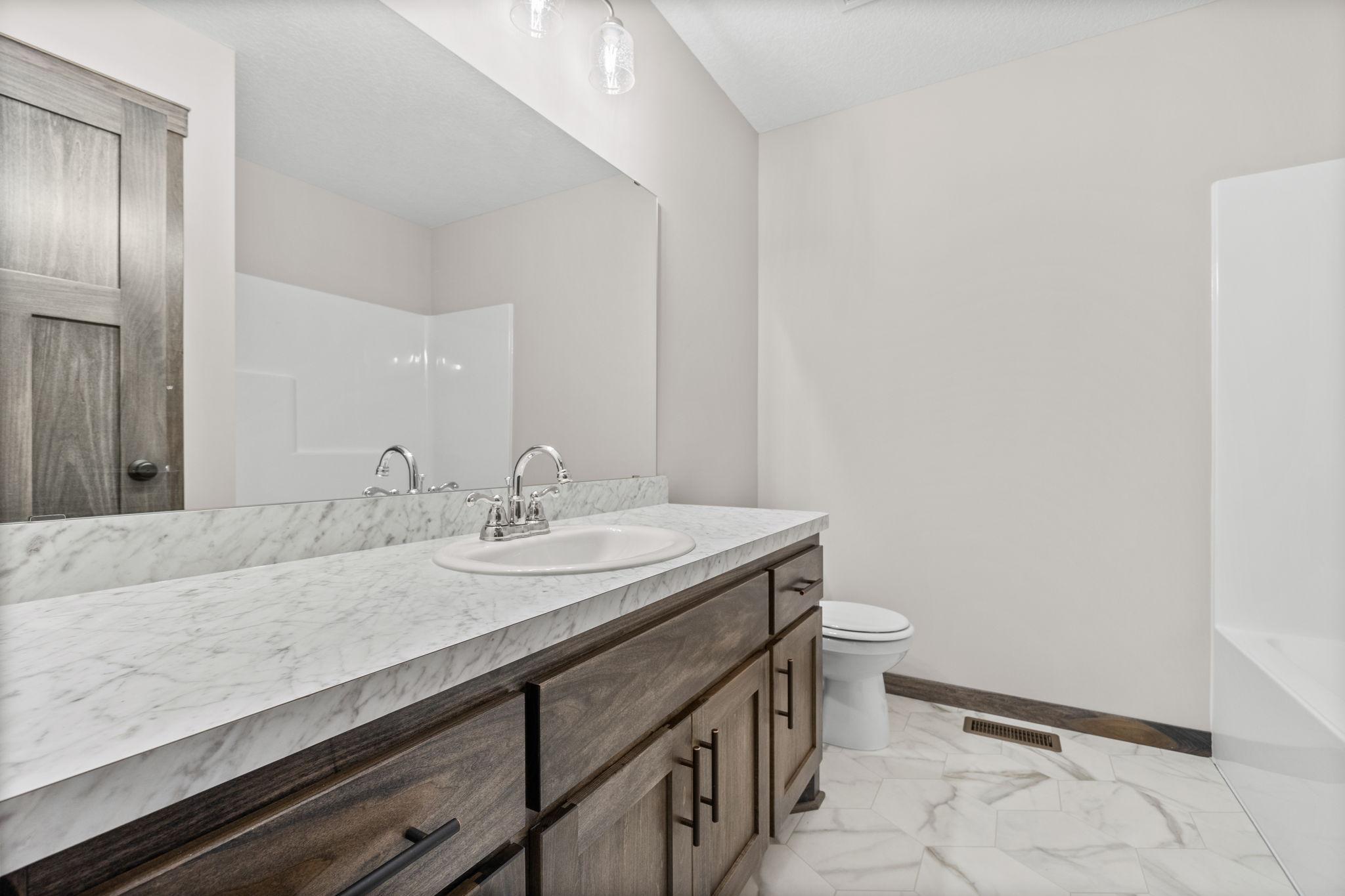 872 Watertown Avenue Property Photo 11