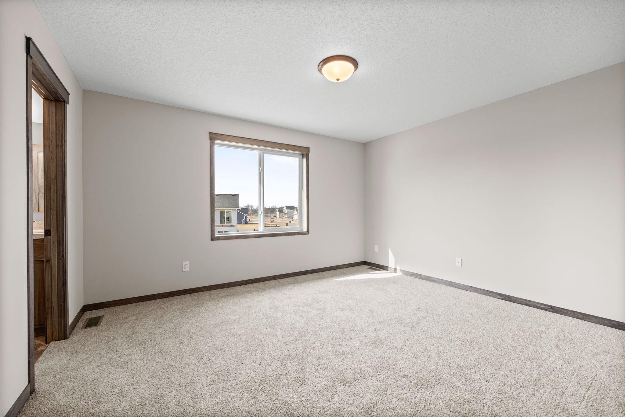 872 Watertown Avenue Property Photo 13