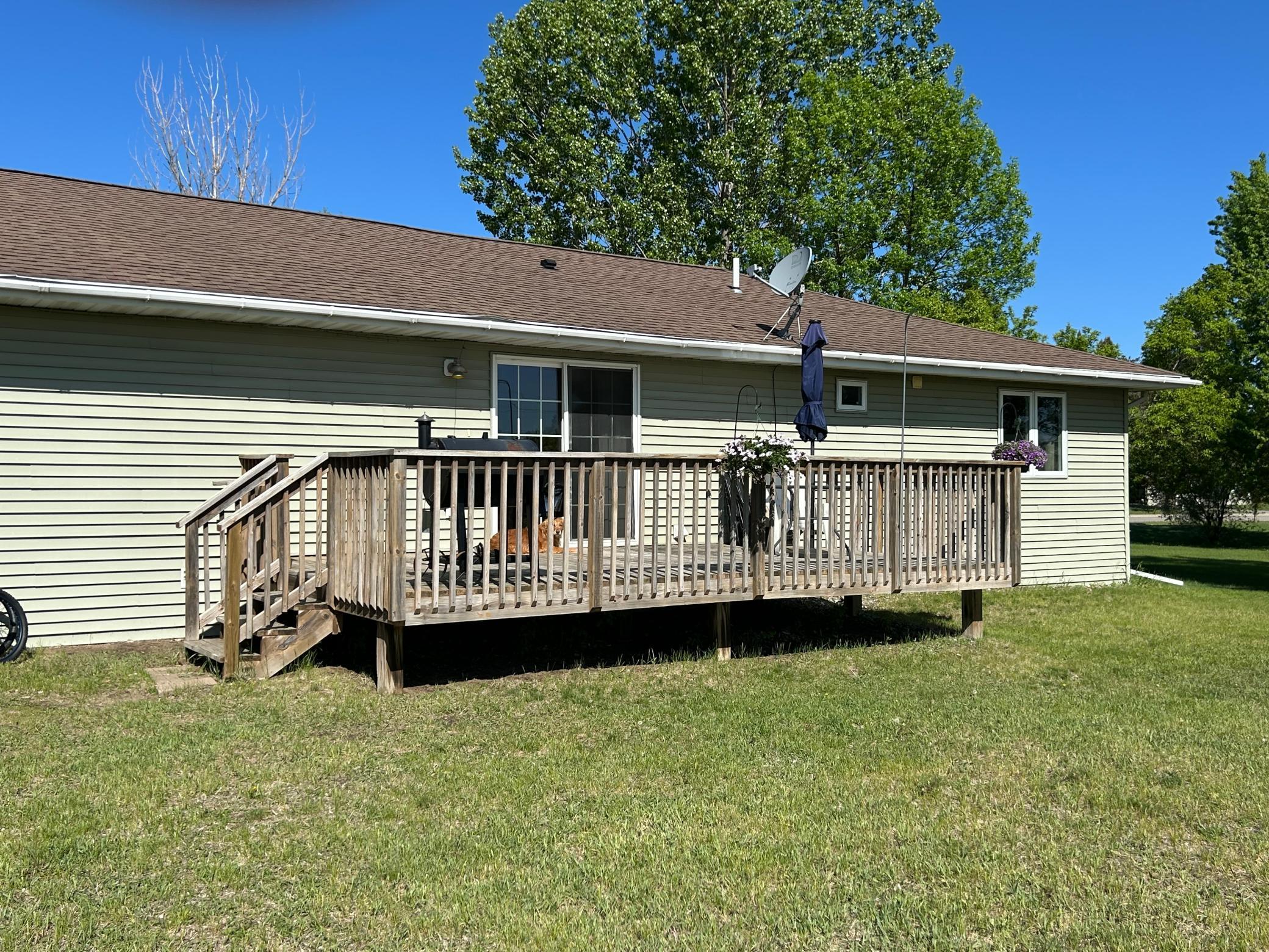 900 Pleasant Avenue Property Photo 1