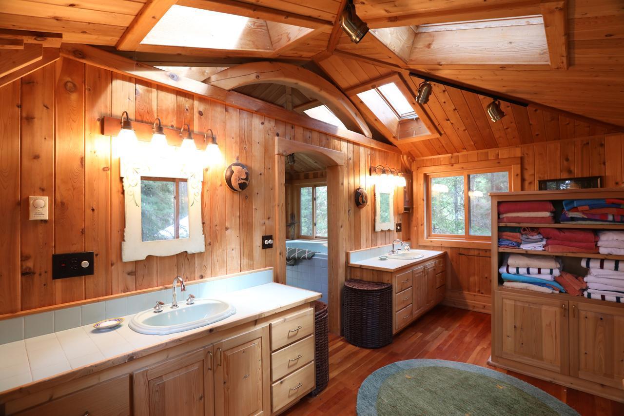 X Waters Island Property Photo 11