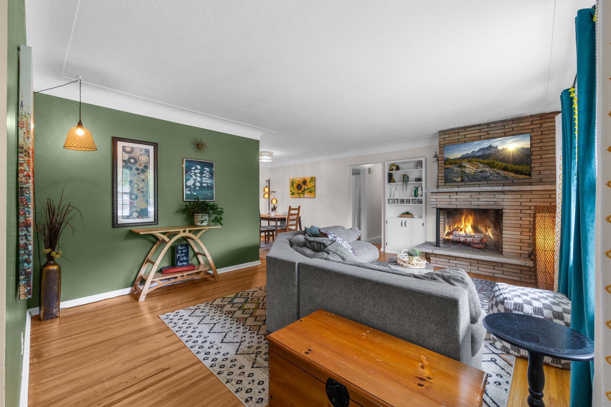 4065 Jersey Avenue Property Photo 2