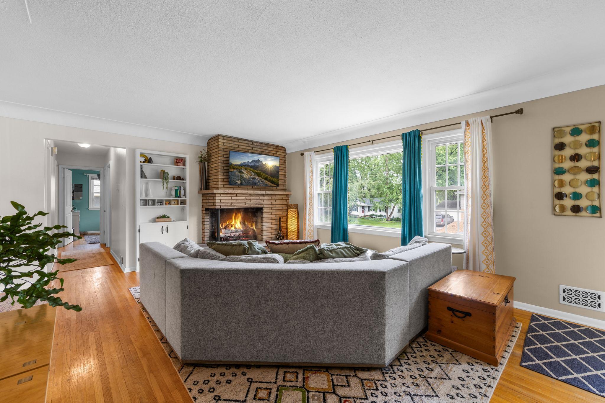4065 Jersey Avenue Property Photo 3