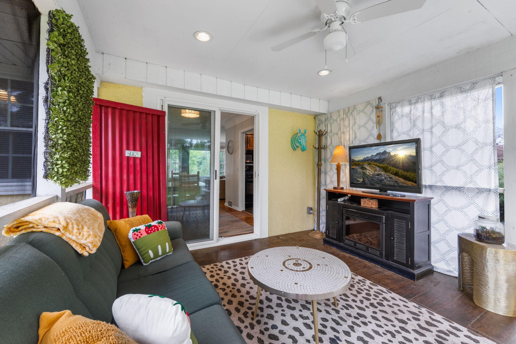 4065 Jersey Avenue Property Photo 16