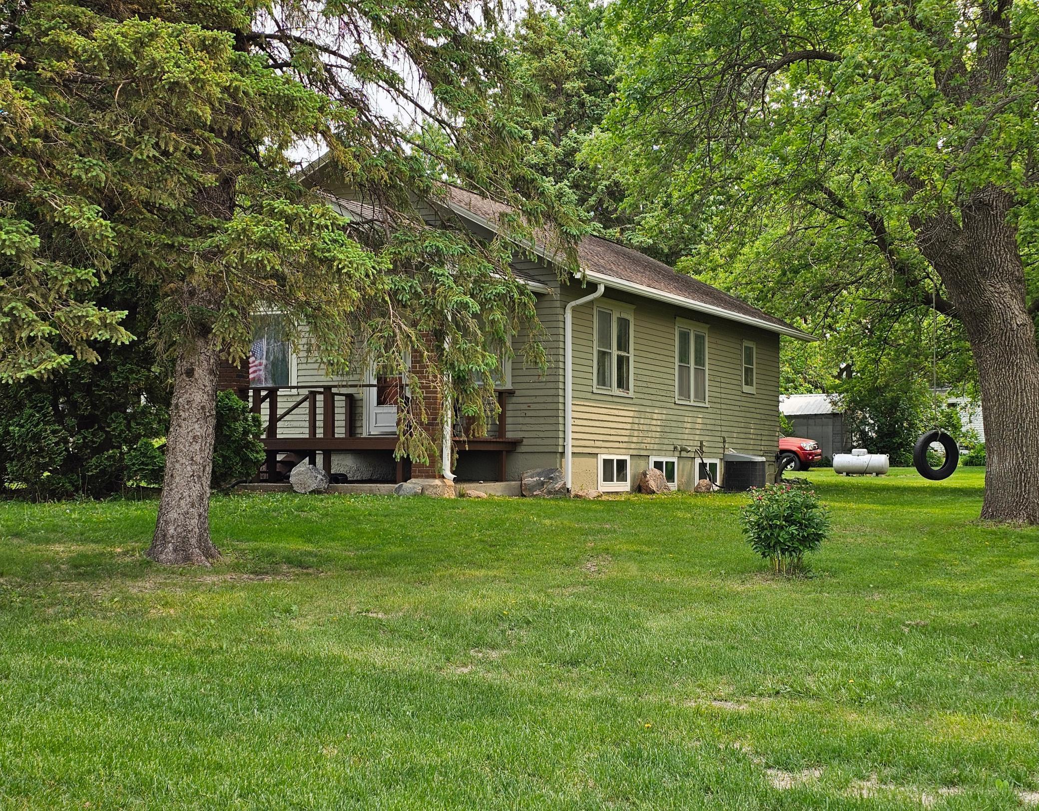 300 Main Street Property Photo 1