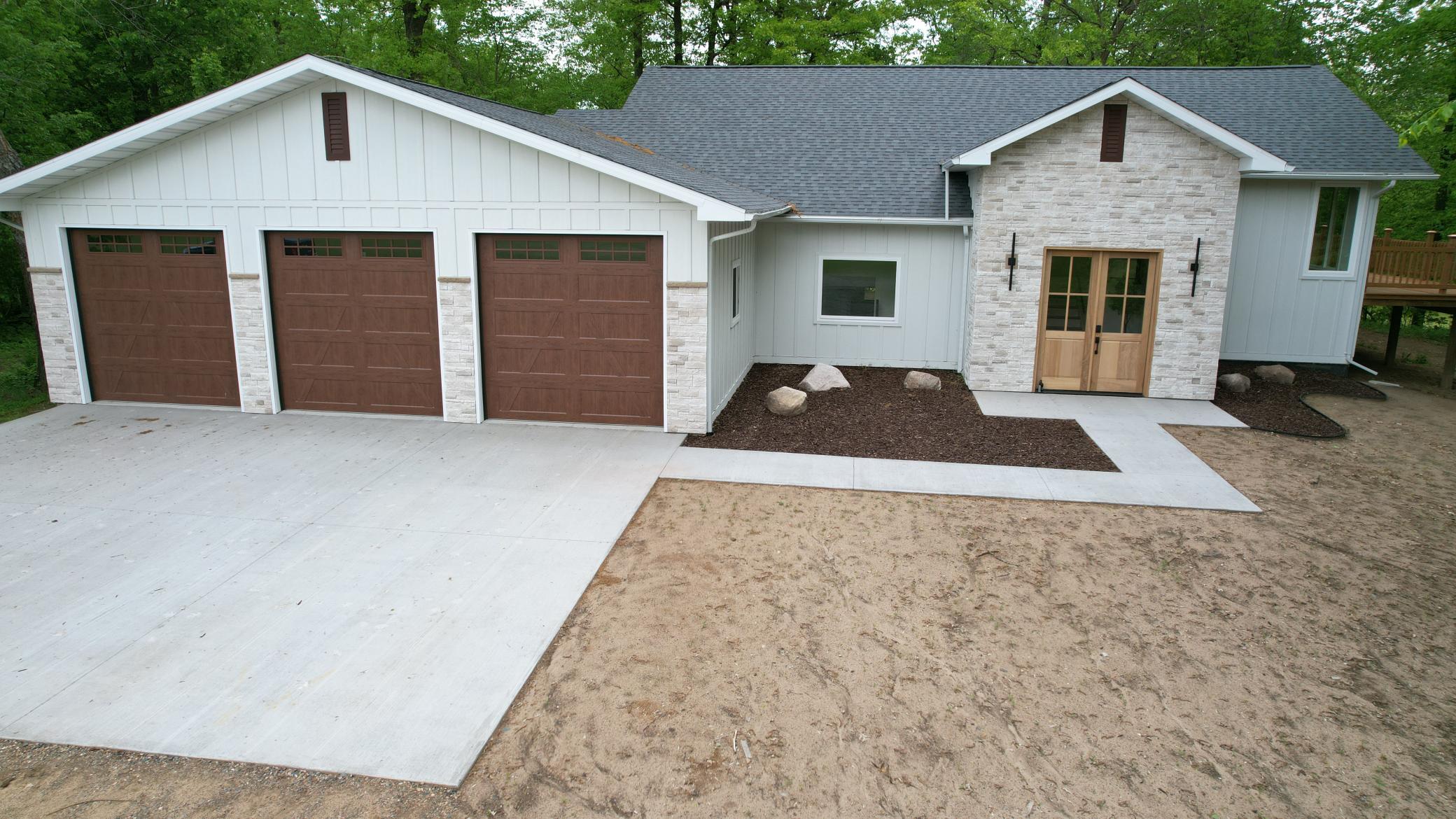 20482 Lord Road