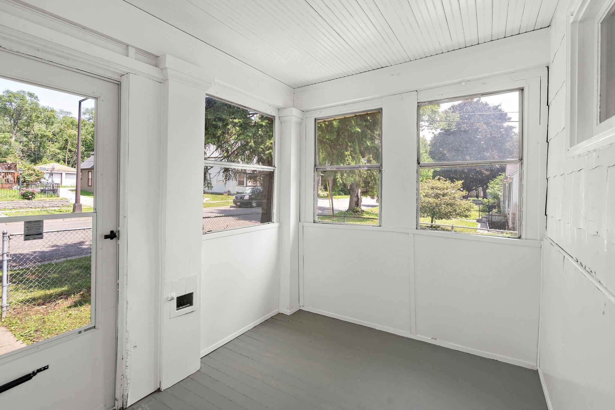 248 Ivy Avenue Property Photo 2