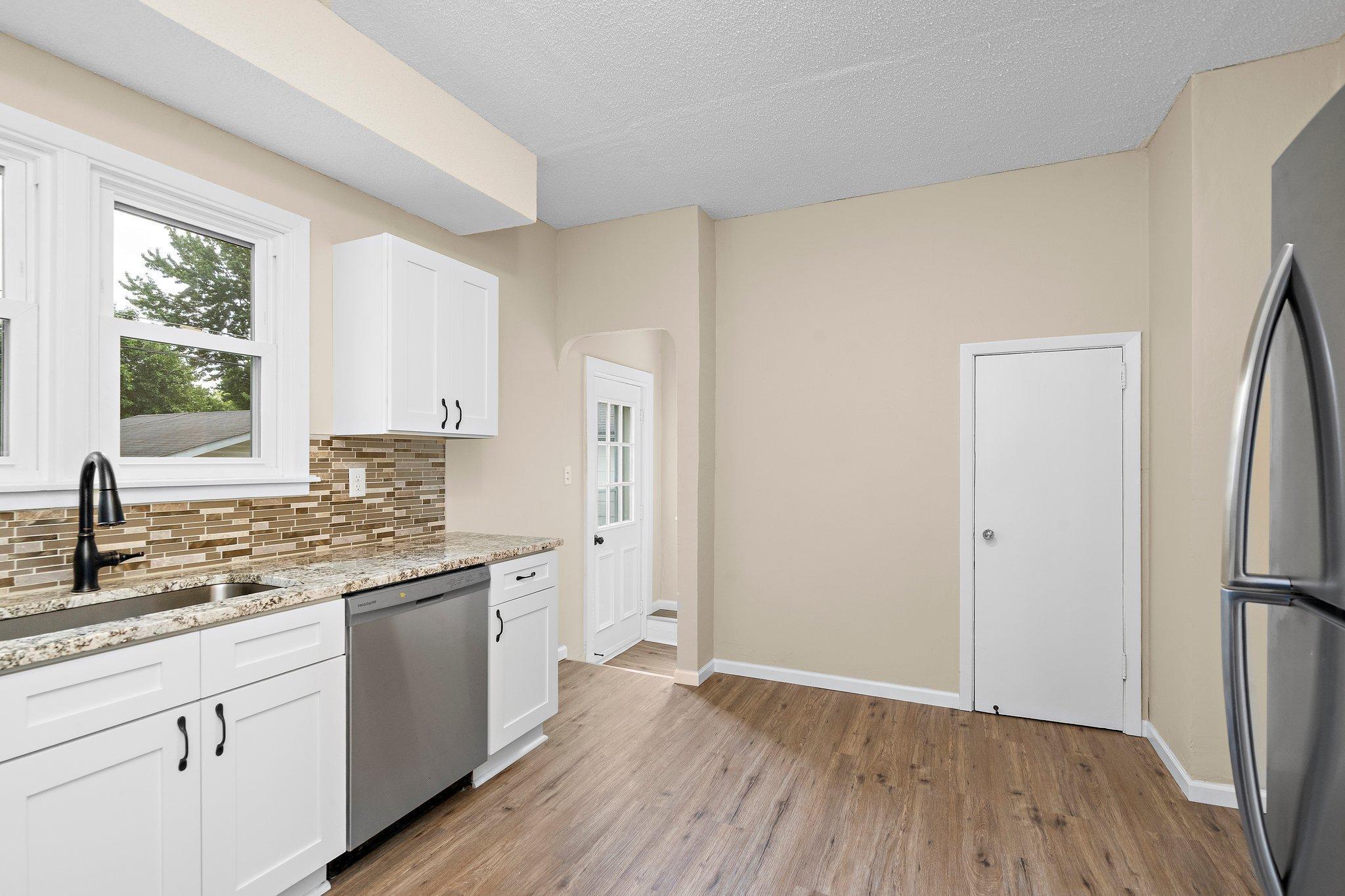 248 Ivy Avenue Property Photo 11