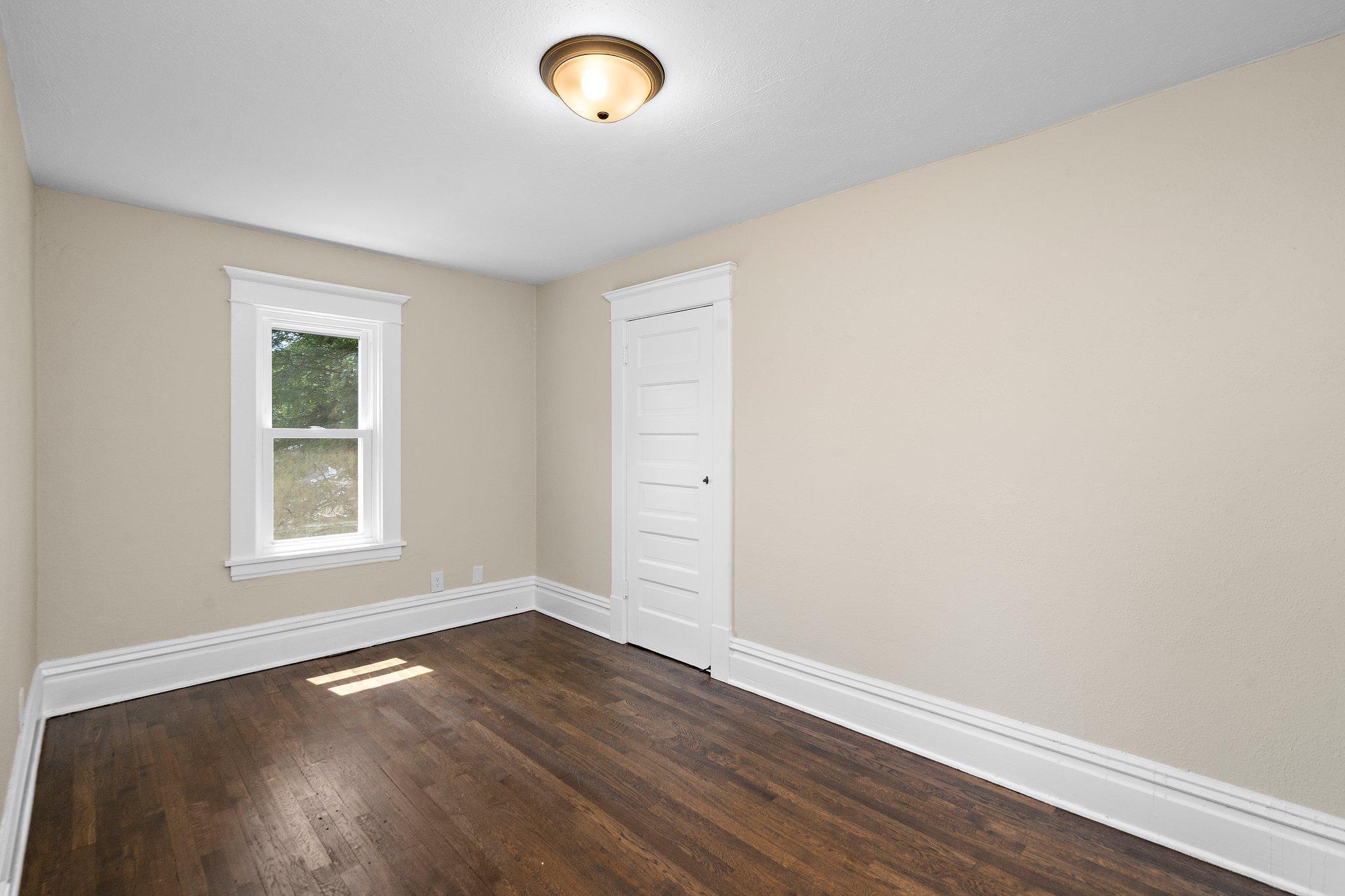 248 Ivy Avenue Property Photo 15