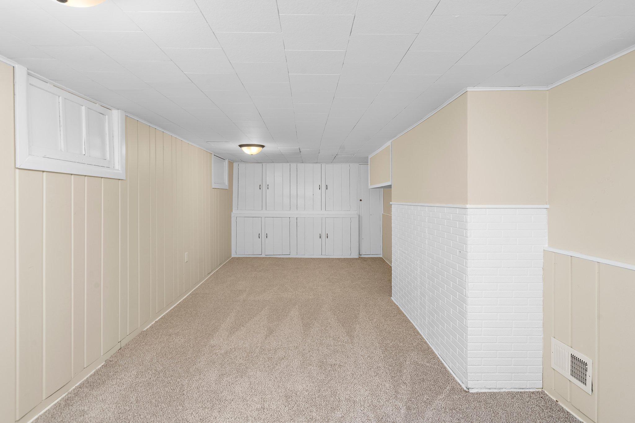 248 Ivy Avenue Property Photo 17