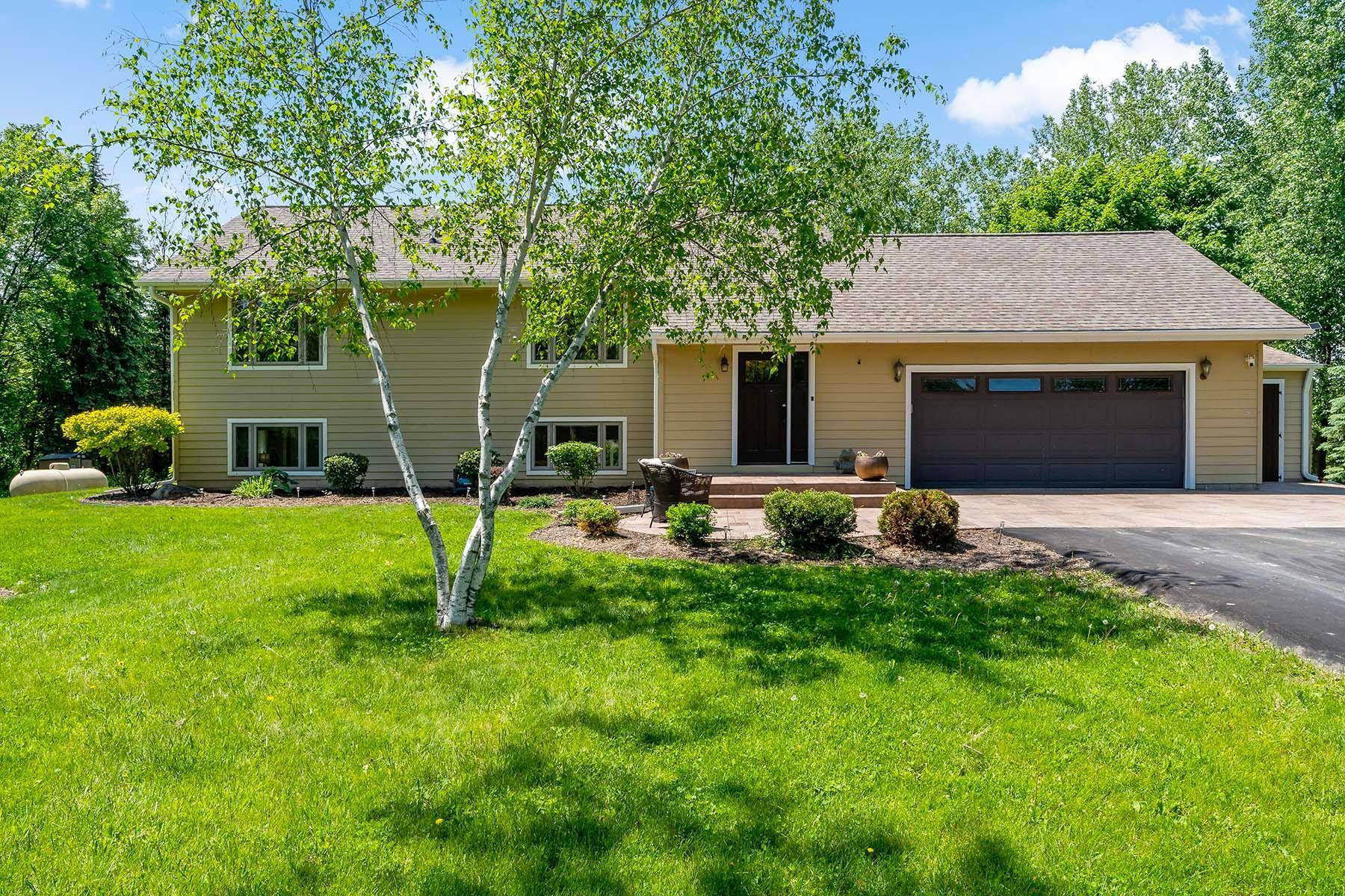 21570 France Boulevard Property Photo 1