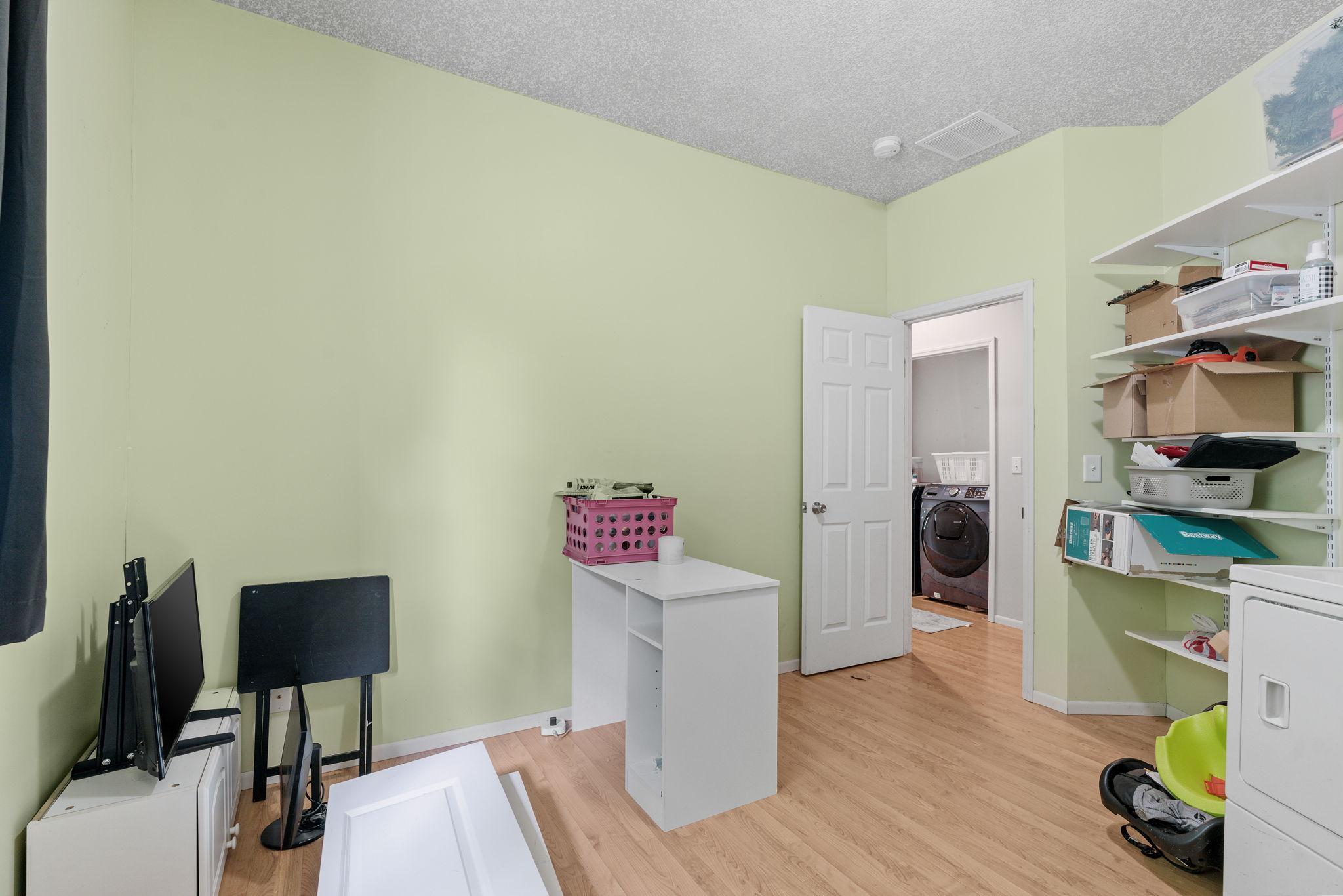 2391 Brooks Avenue Property Photo 23