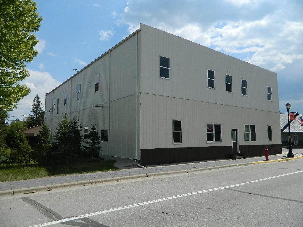 300 Main Street Property Photo 1