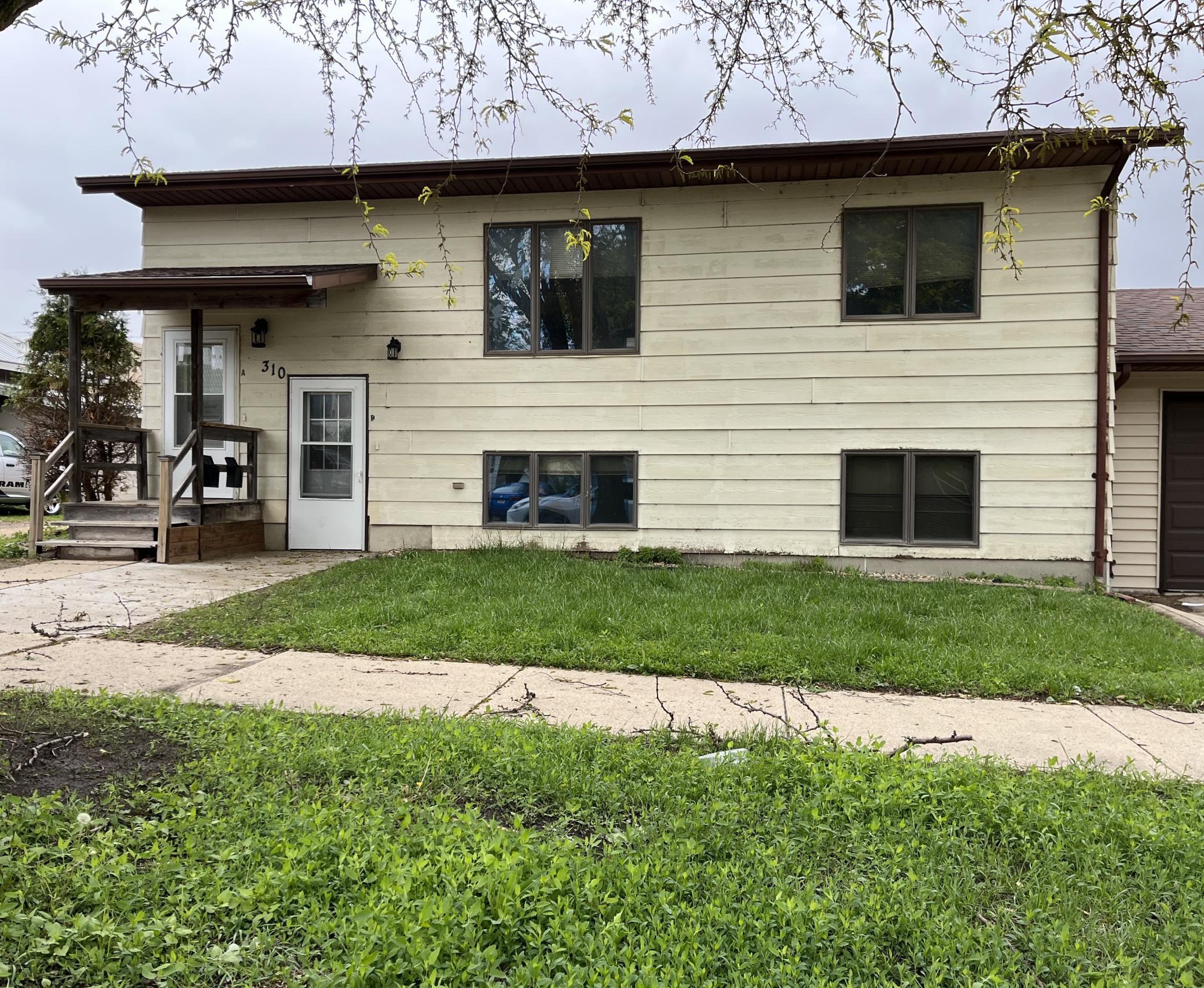 310 8th Street Property Photo 1
