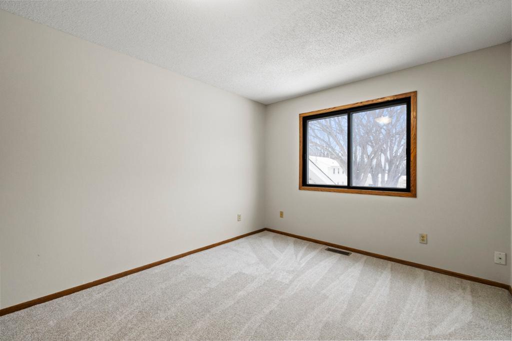 7523 15th Street Lane Property Photo 21