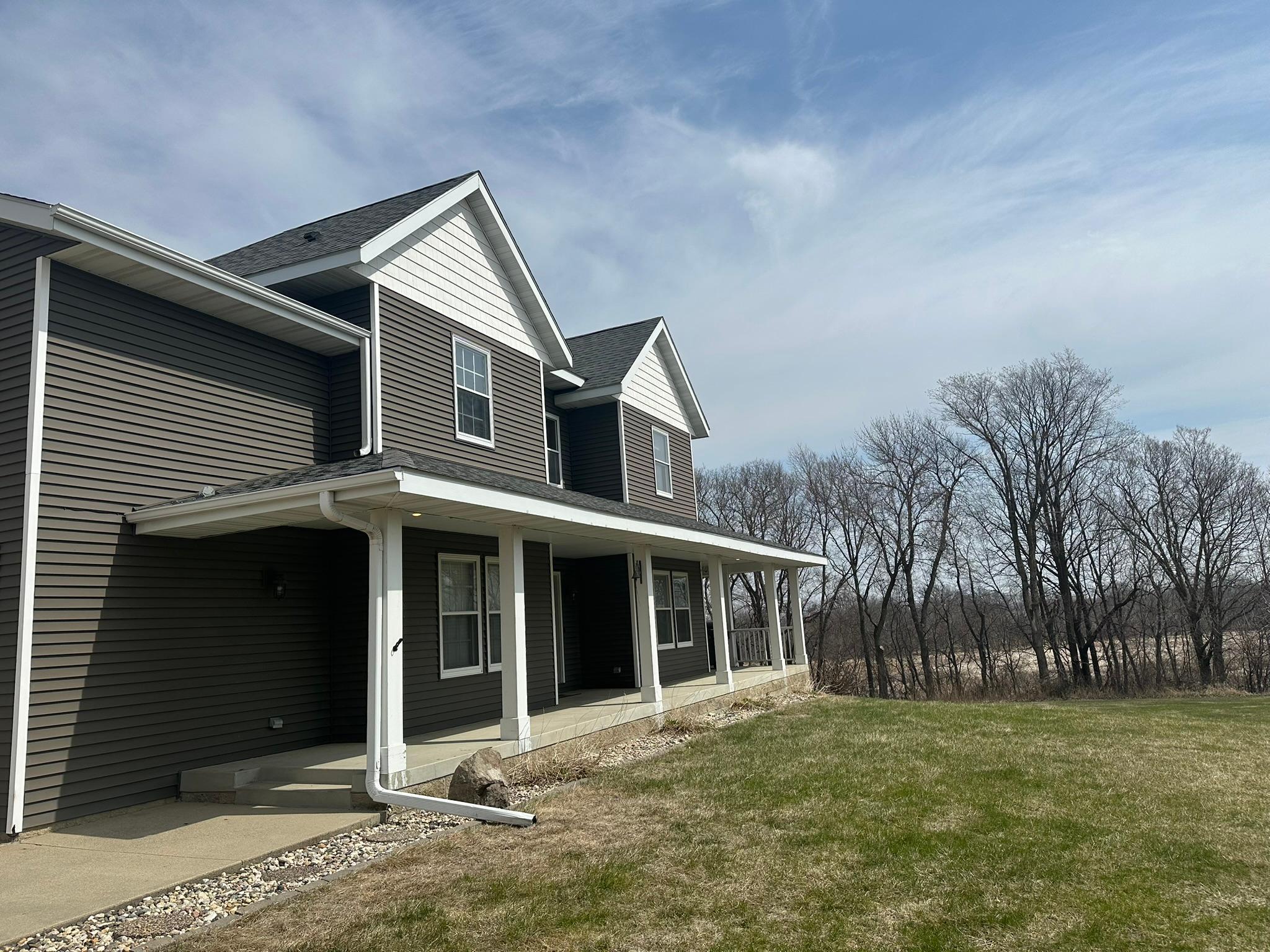 43441 39th Street Property Photo 1