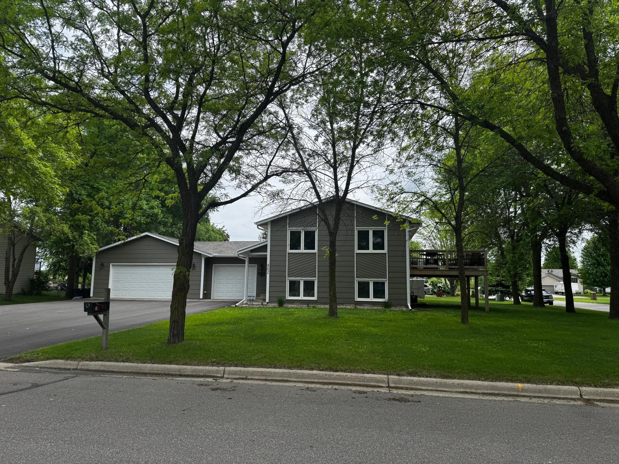 802 N Estates Avenue