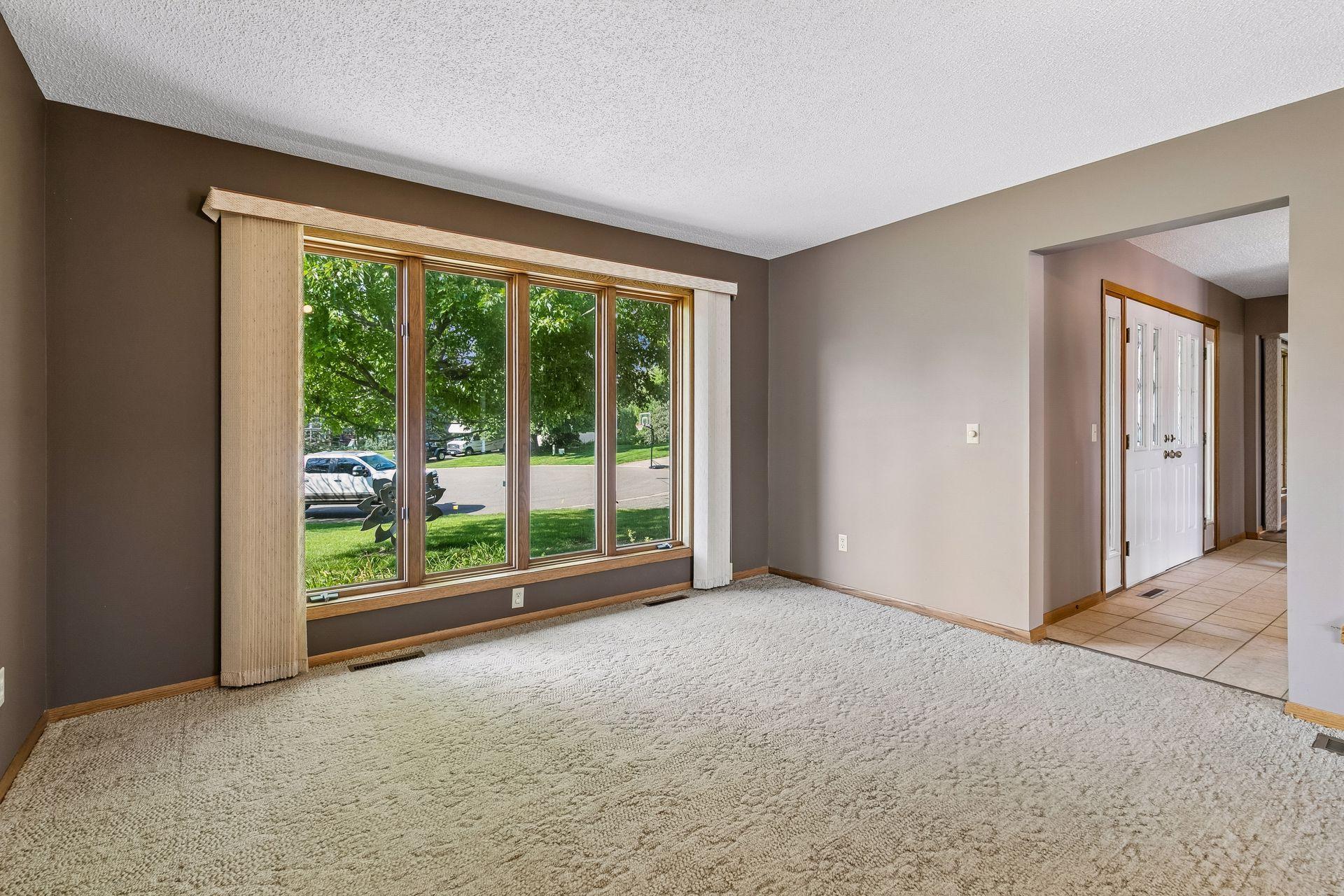 15813 Highview Drive Property Photo 7