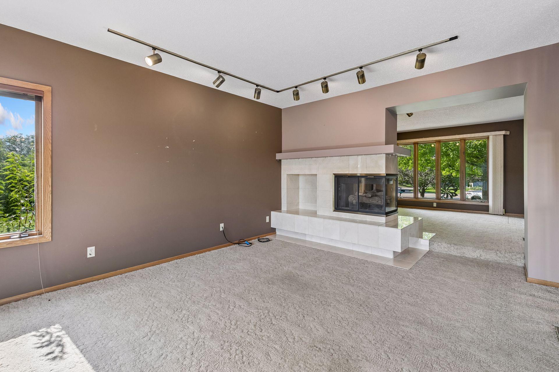 15813 Highview Drive Property Photo 13