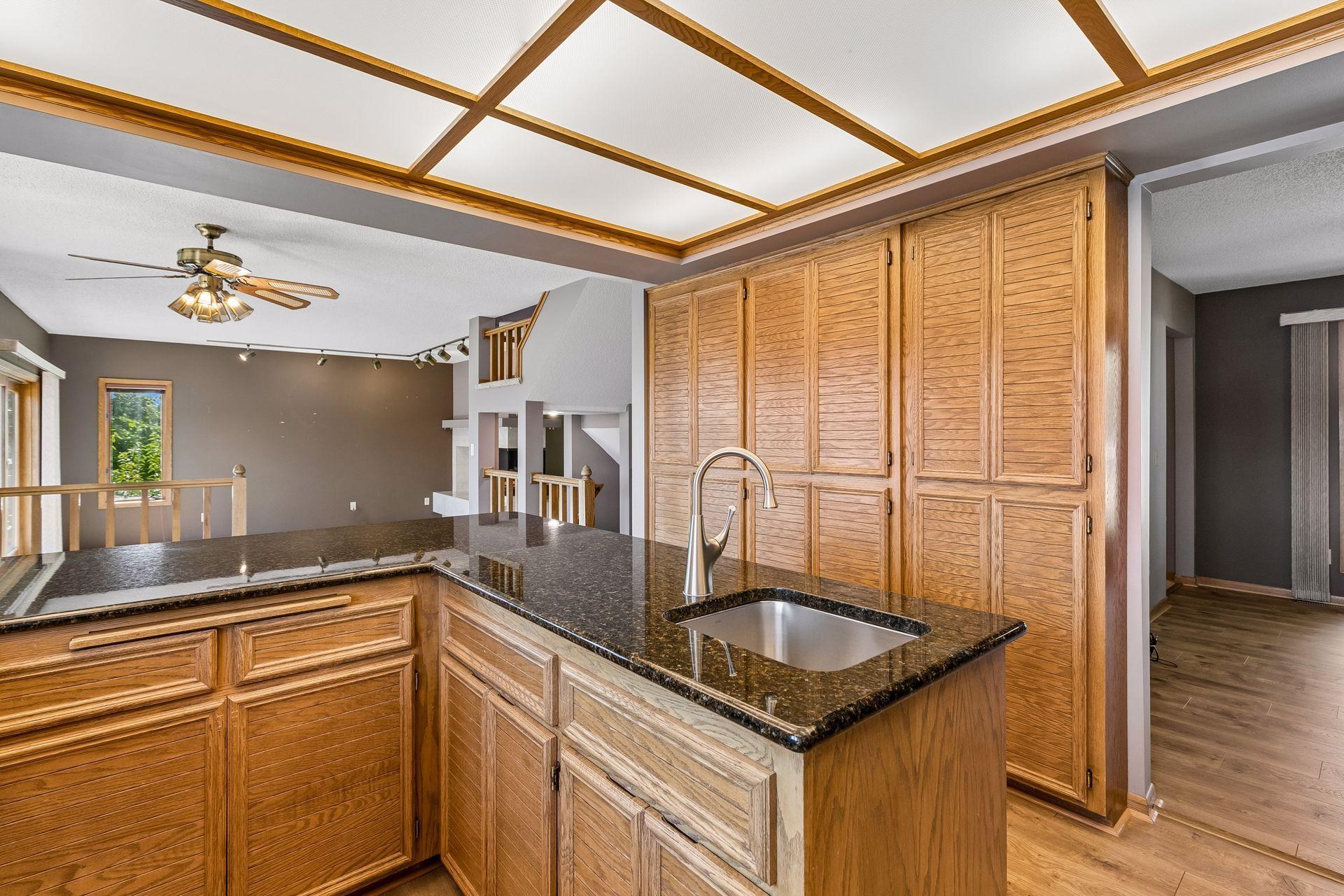 15813 Highview Drive Property Photo 27