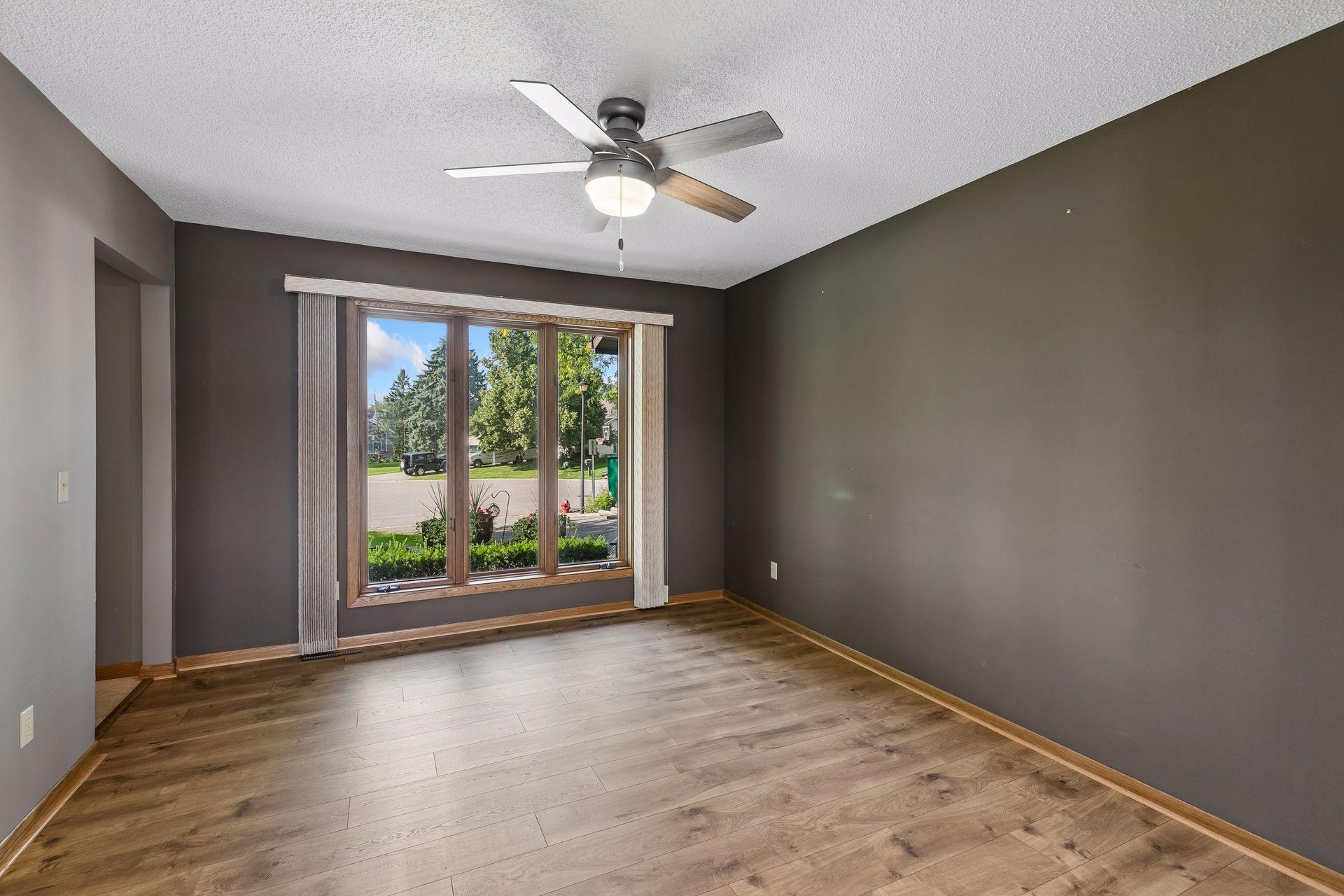 15813 Highview Drive Property Photo 28