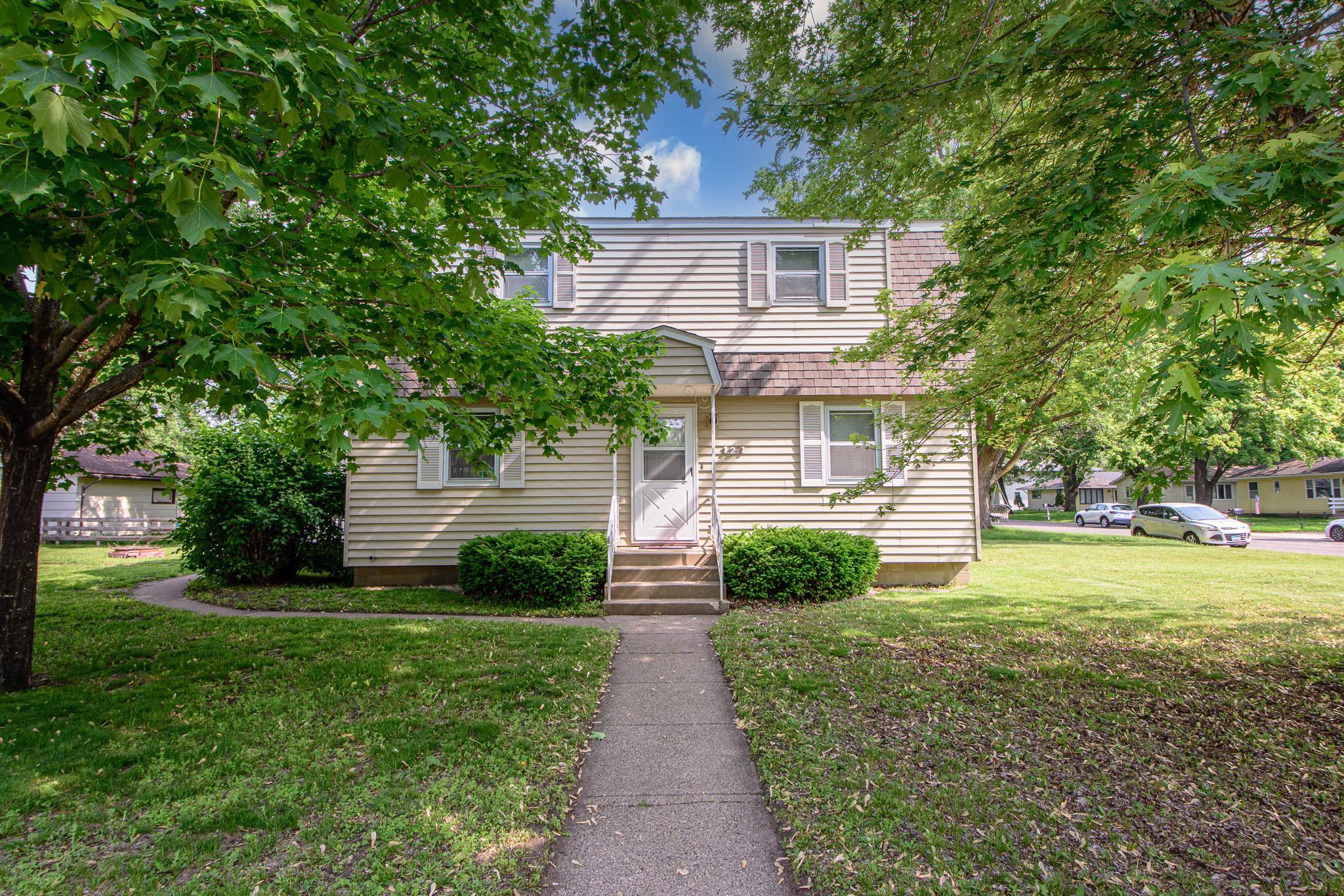 1221 11th Street Property Photo 2