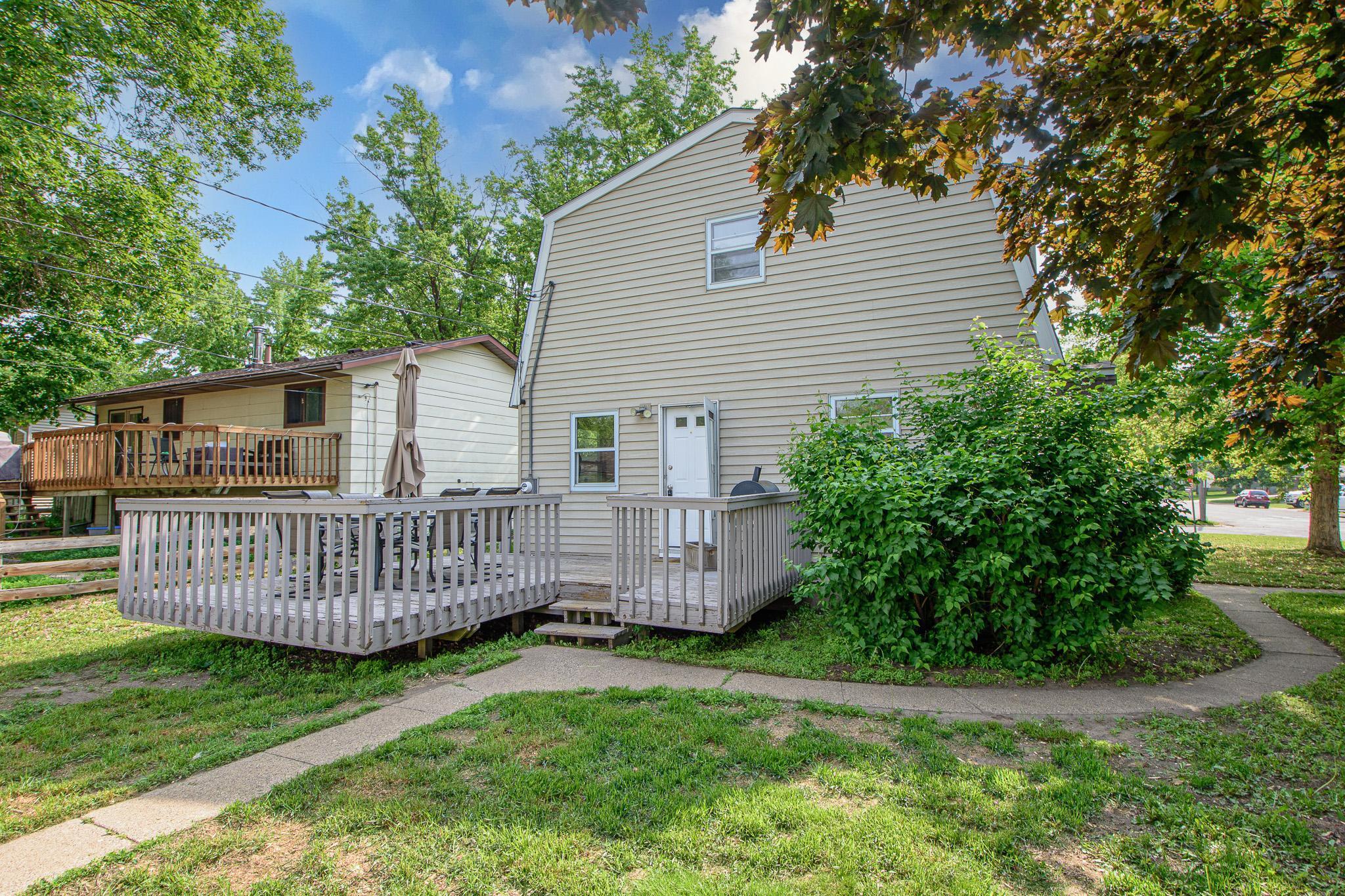 1221 11th Street Property Photo 3