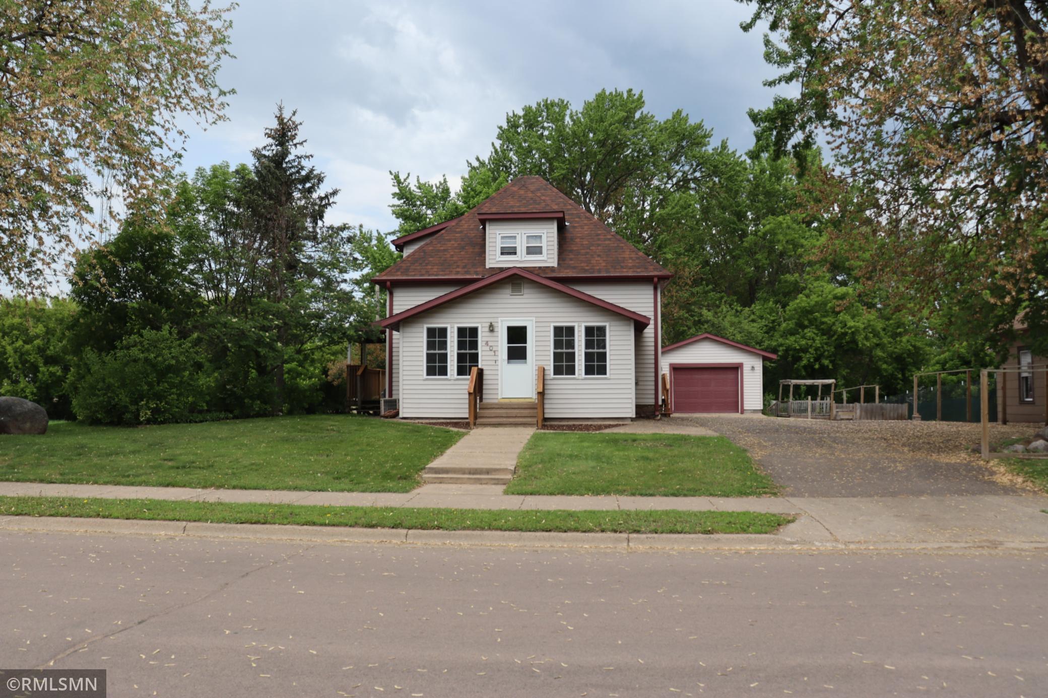 401 Main Street Property Photo 1