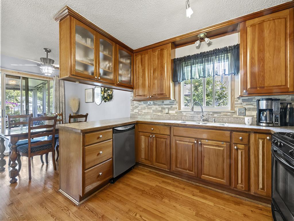 10740 99th Place Property Photo 11