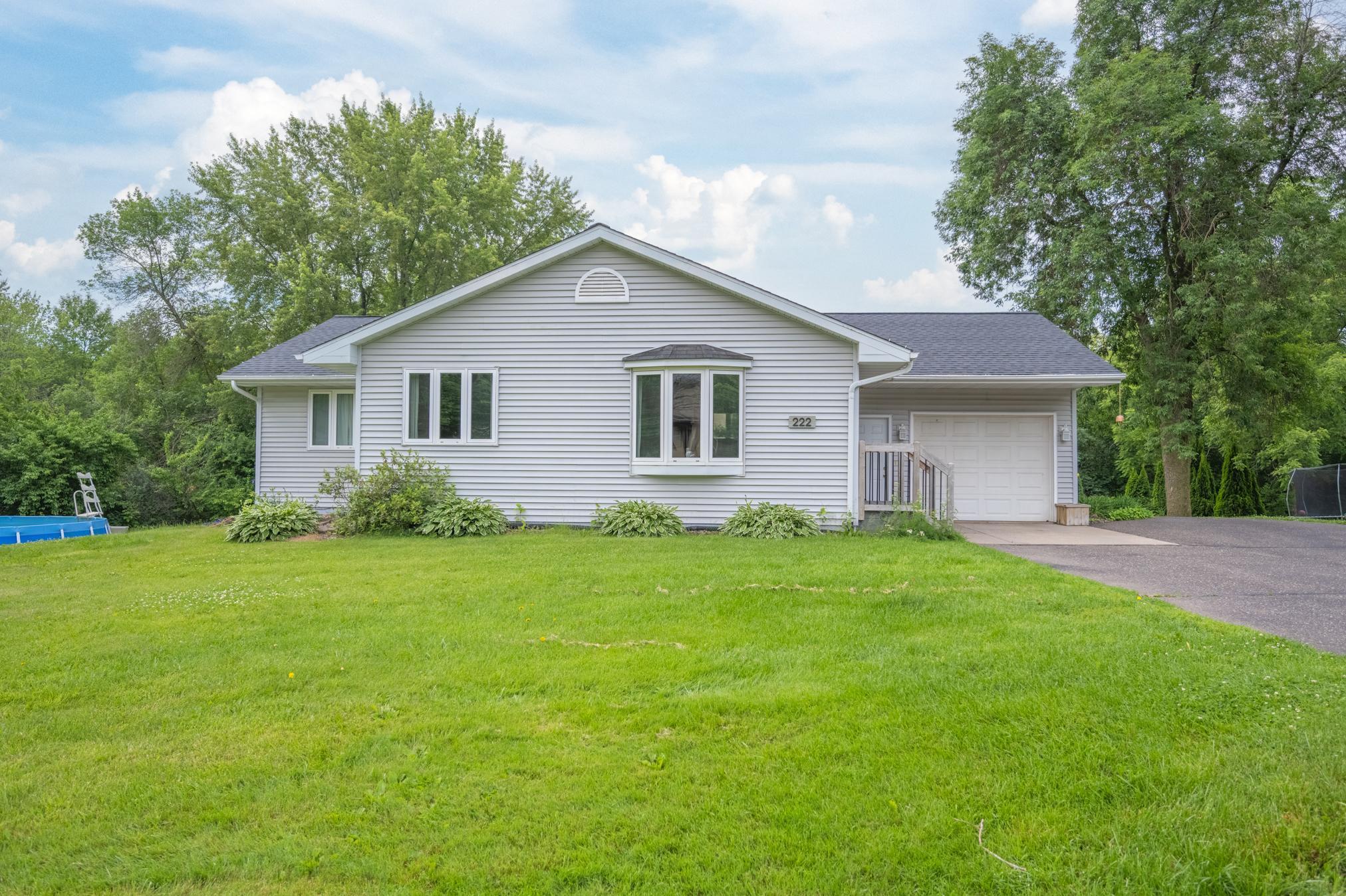 222 1st Avenue Property Photo 1
