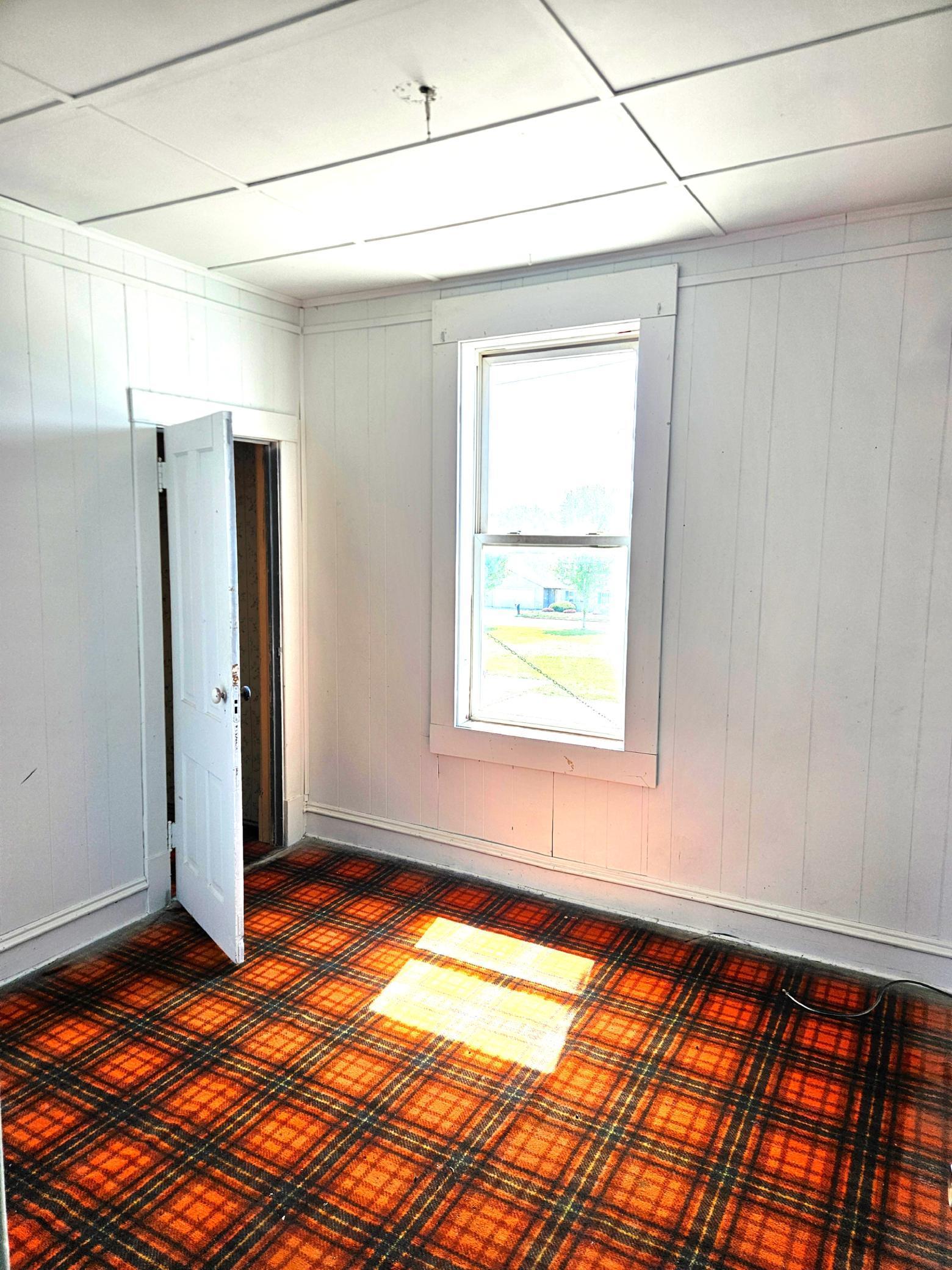 100 4th Avenue N Property Photo 12