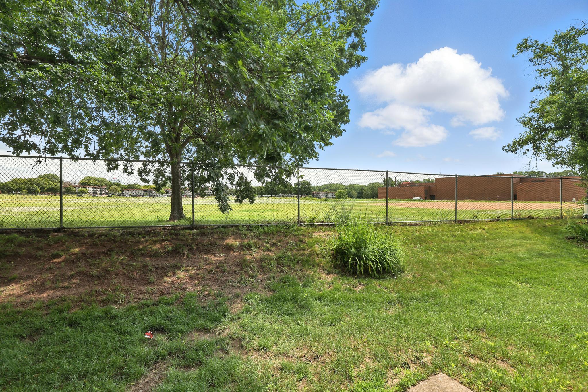 186 Bridlewood Drive Property Photo 23