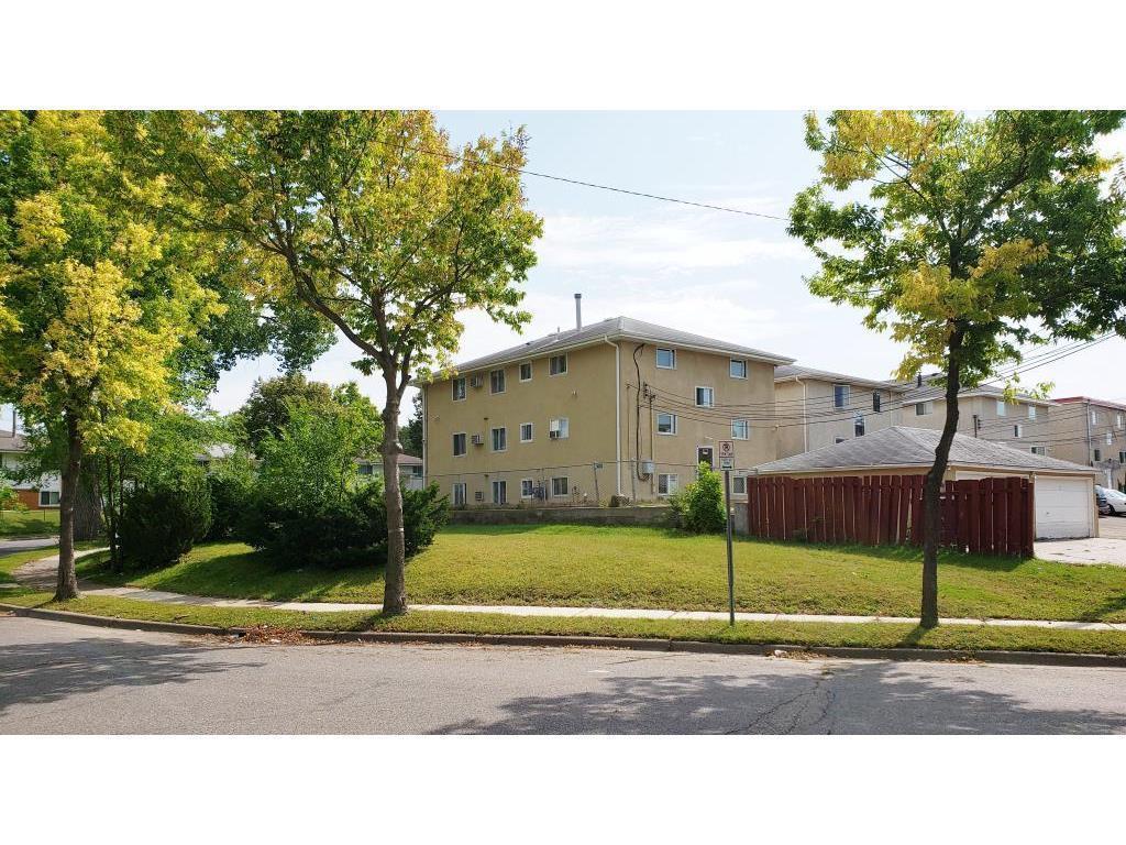 5735 Sander Drive Property Photo 4