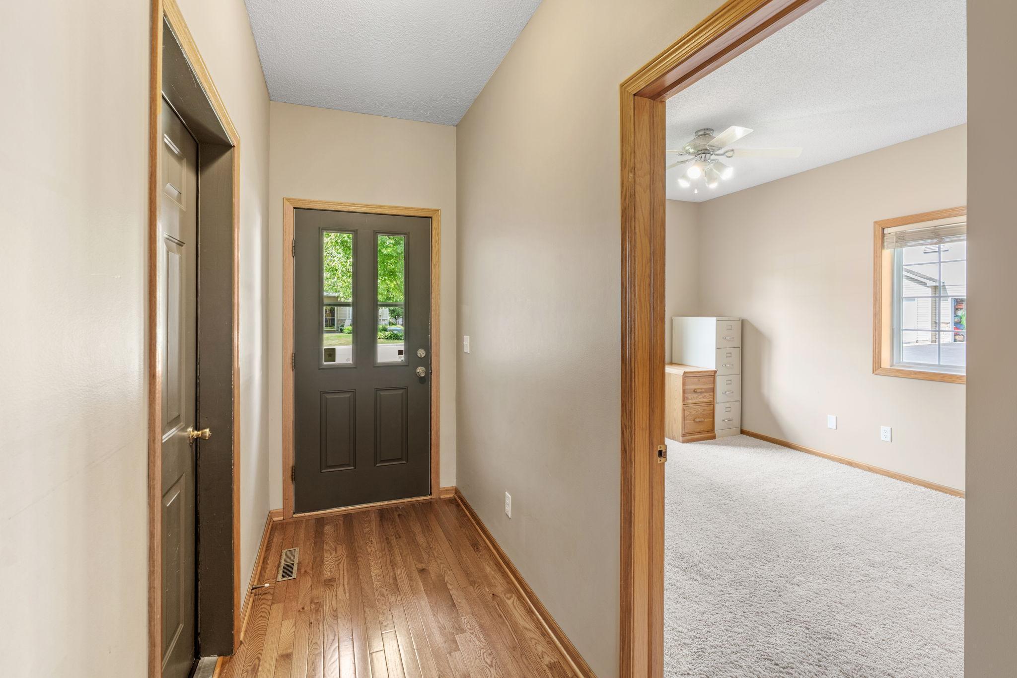 1111 Iris Drive Property Photo 2