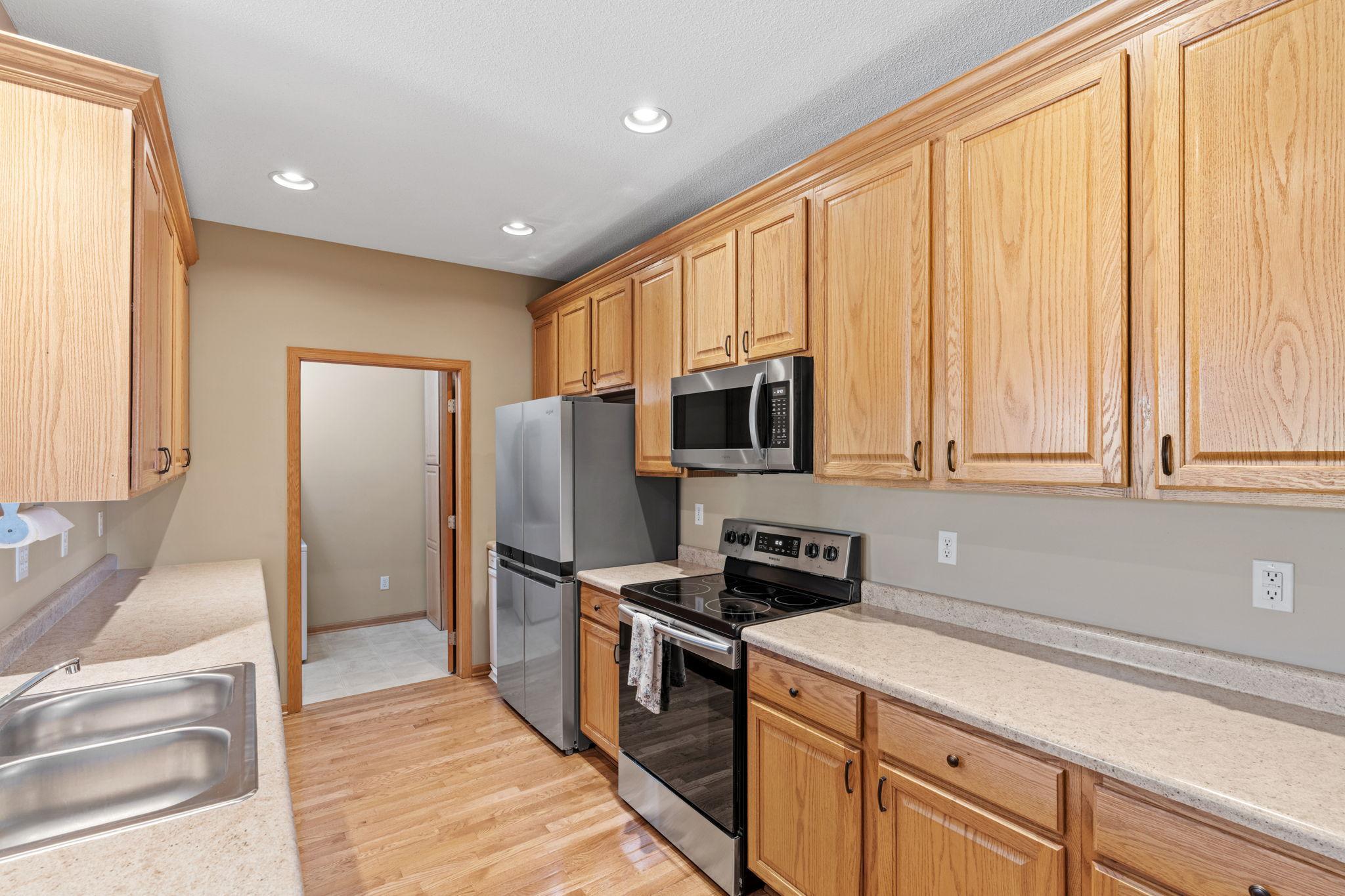 1111 Iris Drive Property Photo 11