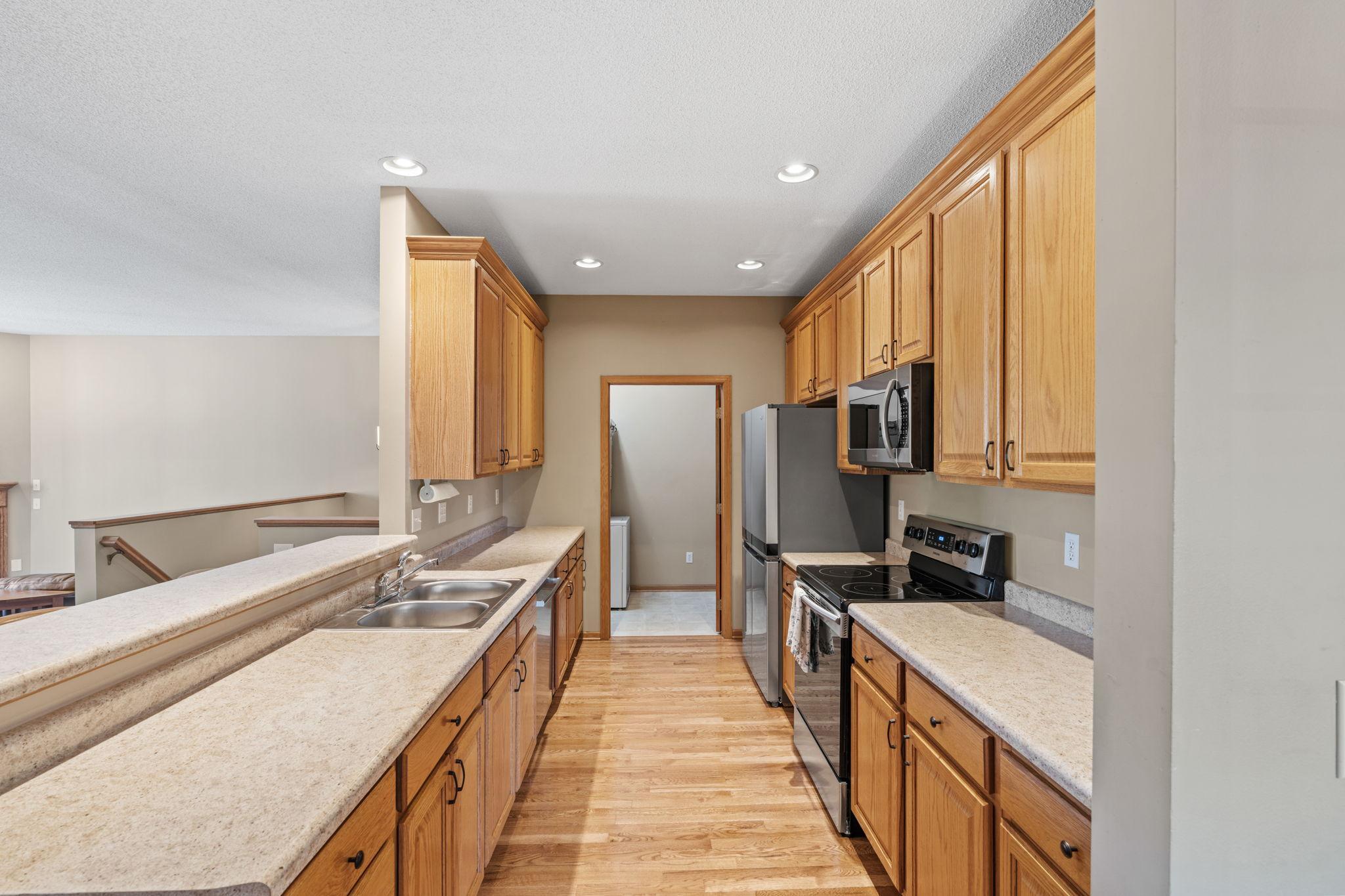 1111 Iris Drive Property Photo 12