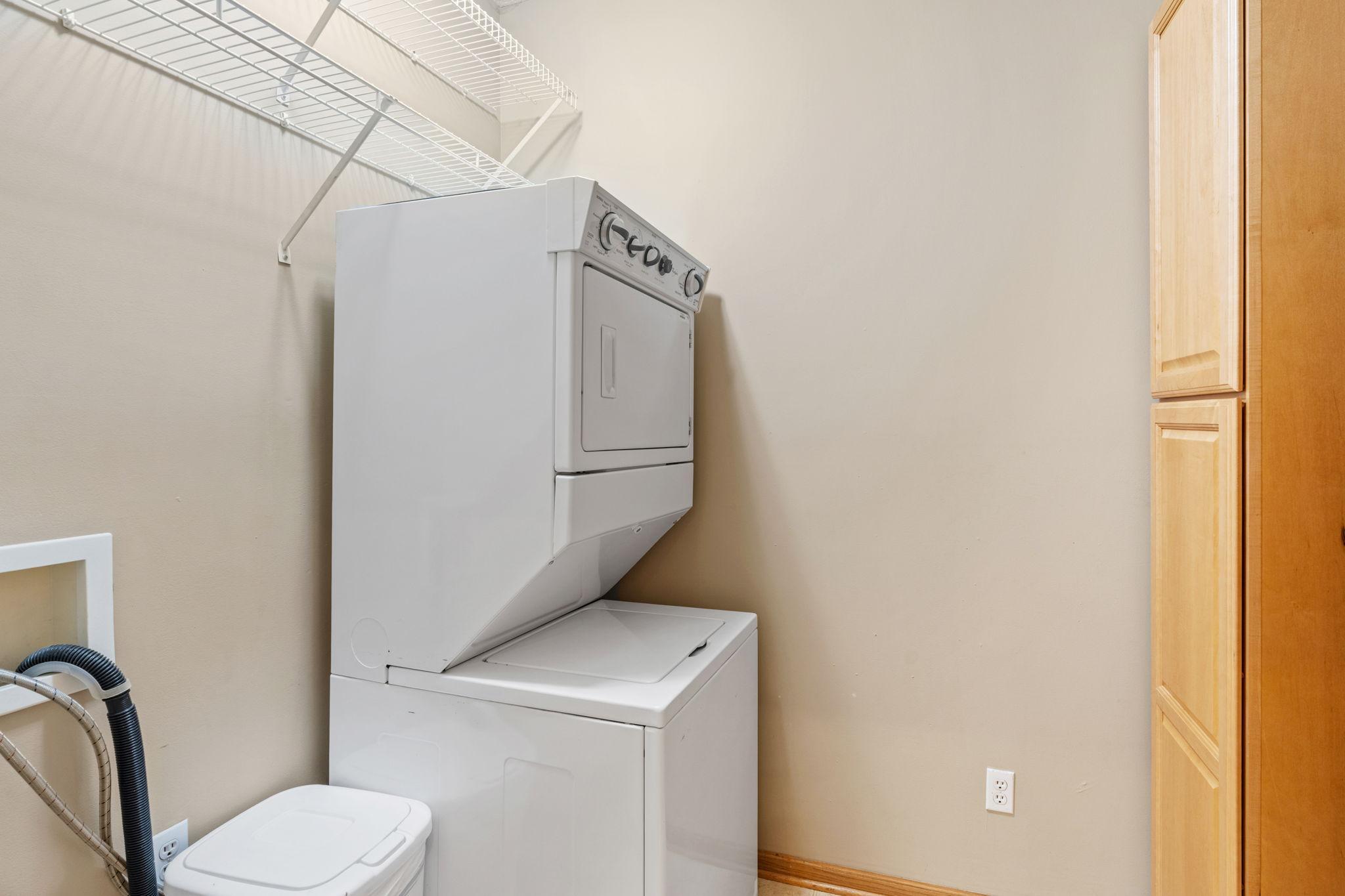 1111 Iris Drive Property Photo 17