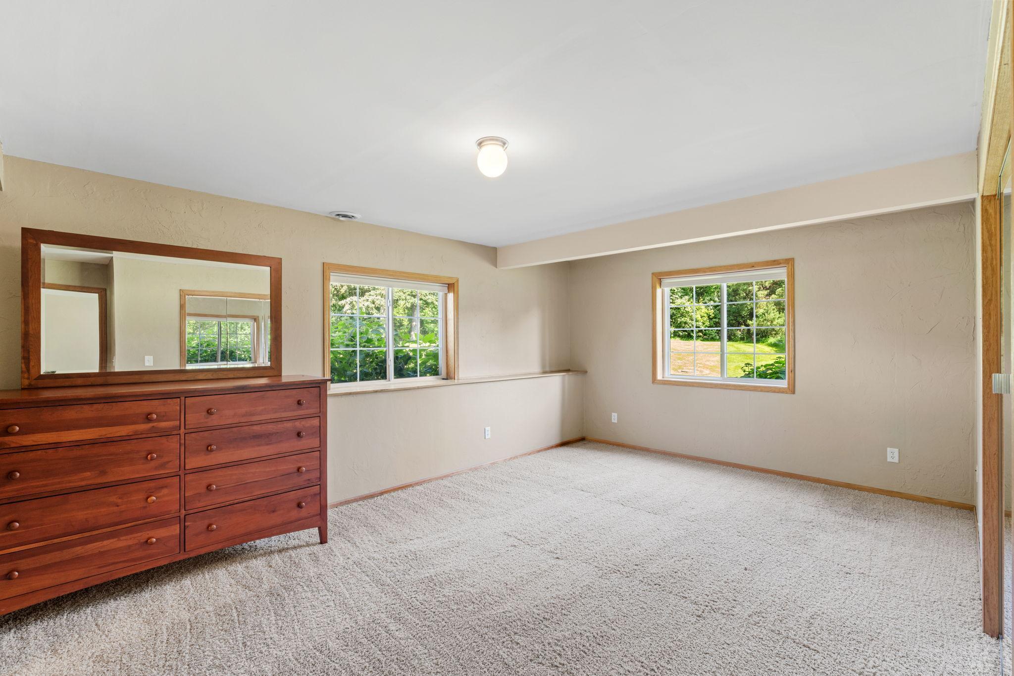 1111 Iris Drive Property Photo 33