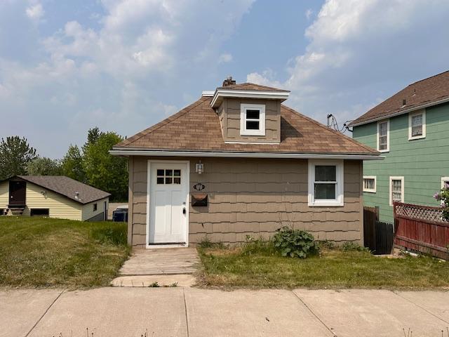 7 W Shagawa Road Property Photo 1