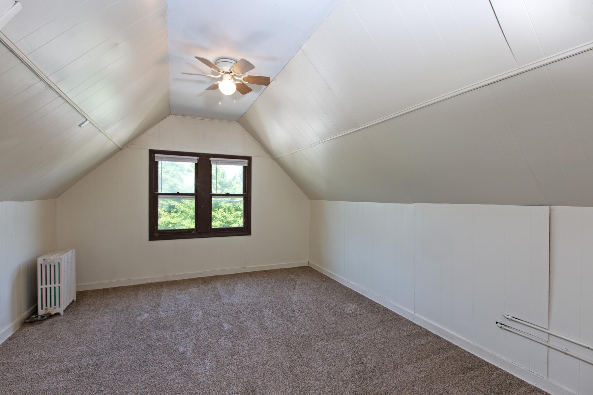 428 4th Street Property Photo 5
