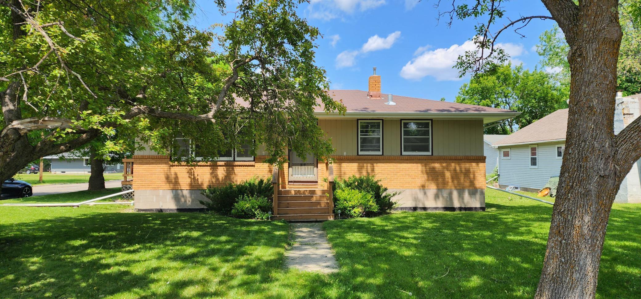 910 13th Street Property Photo 1
